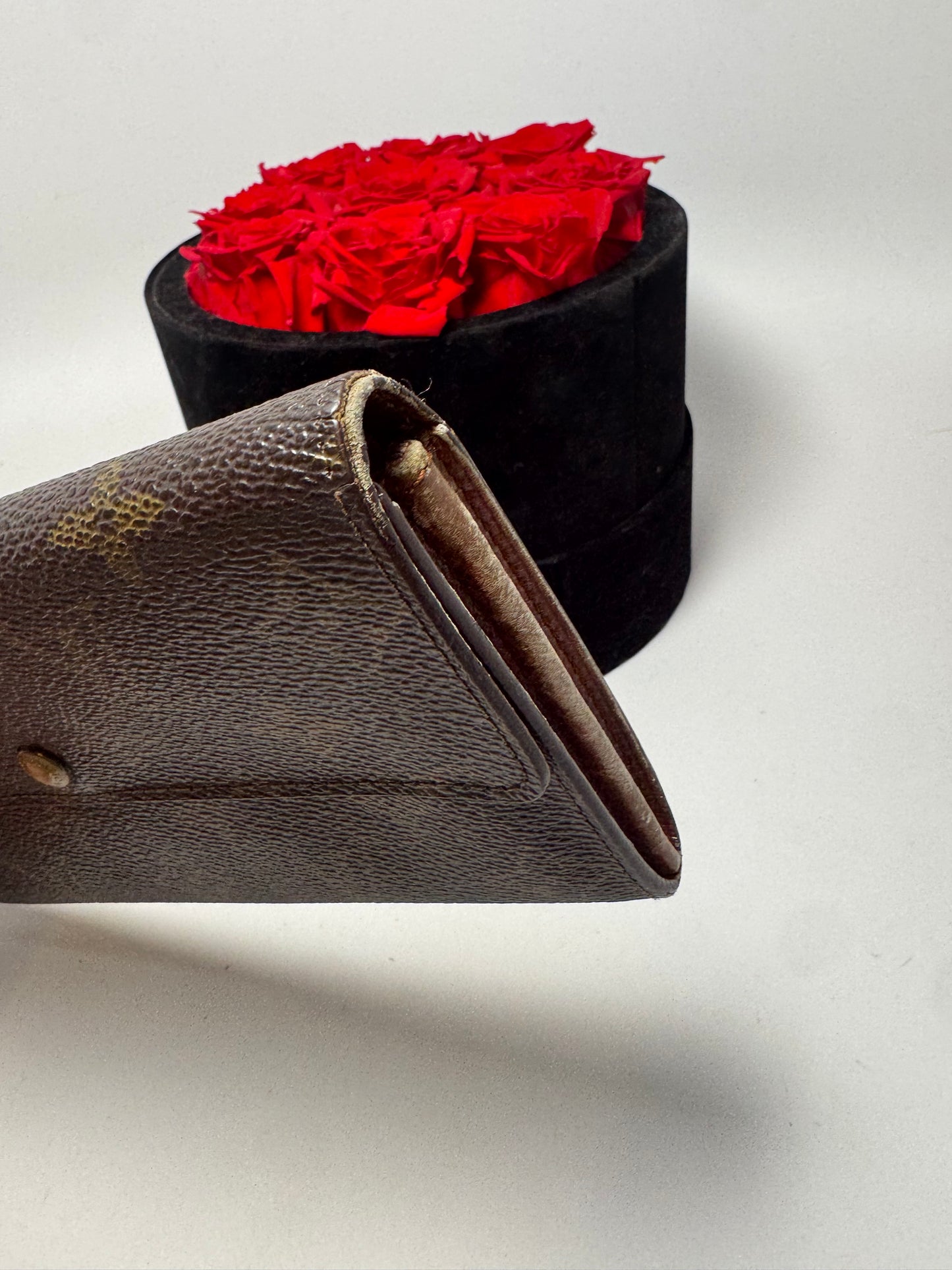 Louis Vuitton Monogram Sarah Wallet- Fair Condition