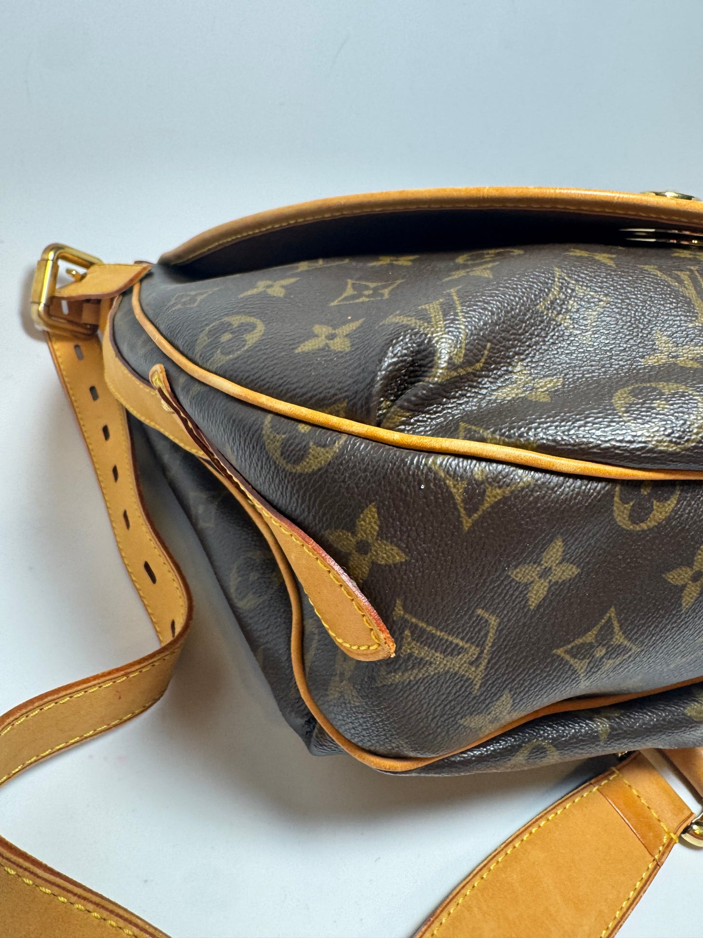 Louis Vuitton Tulum GM 2Way Crossbody/Shoulder Bag Monogram