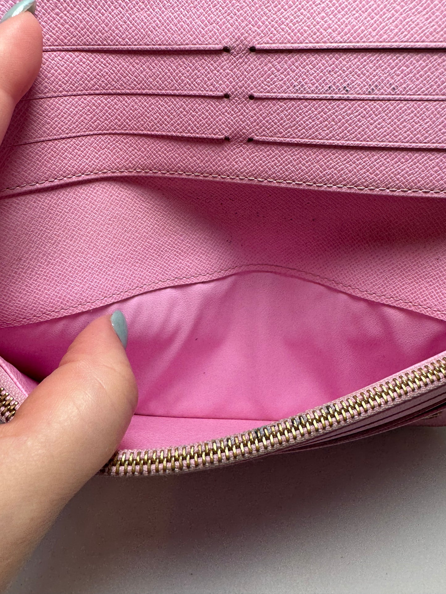 Louis Vuitton Insolite White Multicolor Murakami Wallet on Chain/Wristlet
