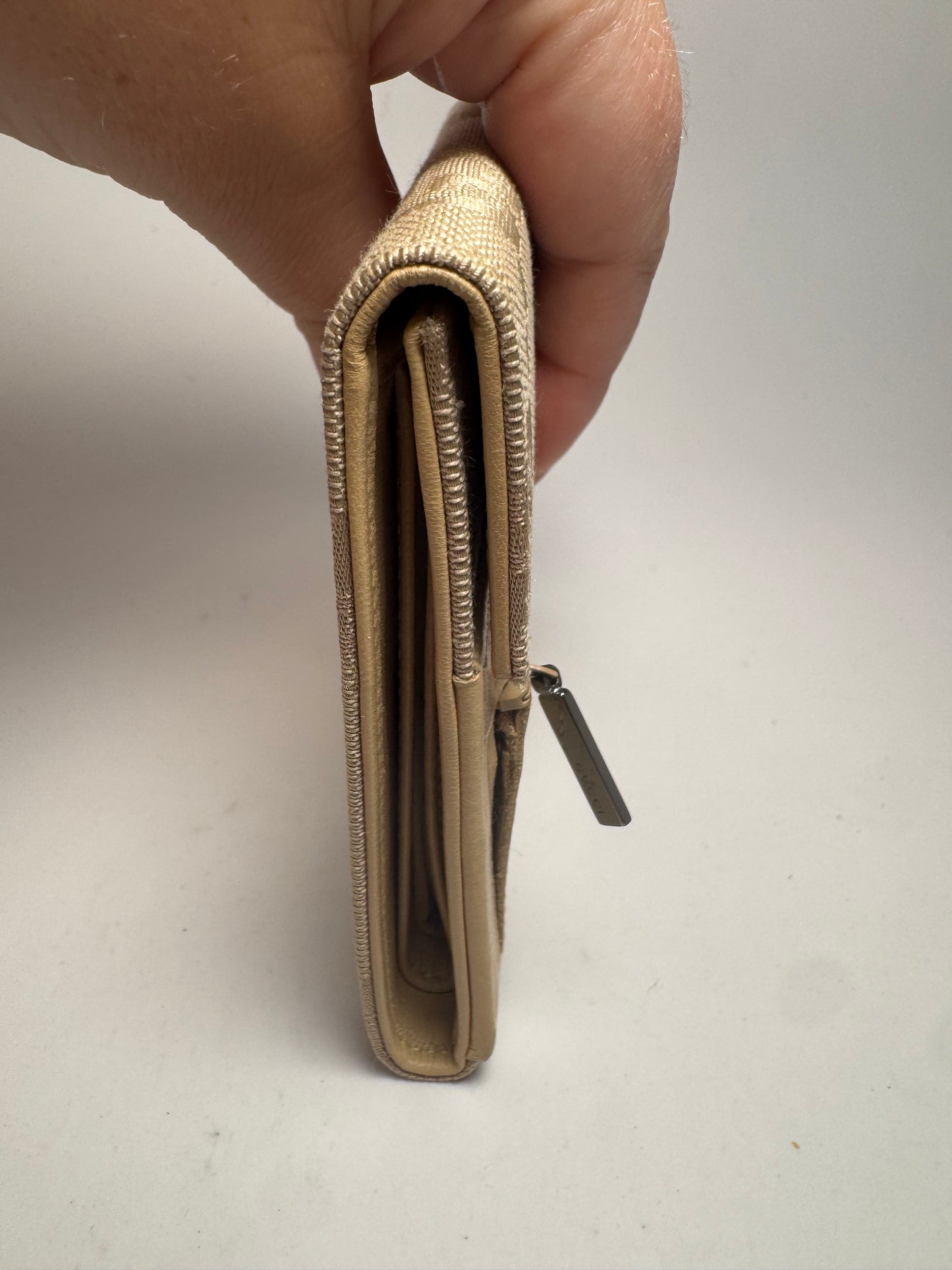 Gucci Beige Macro GG Canvas & Leather Trifold Wallet