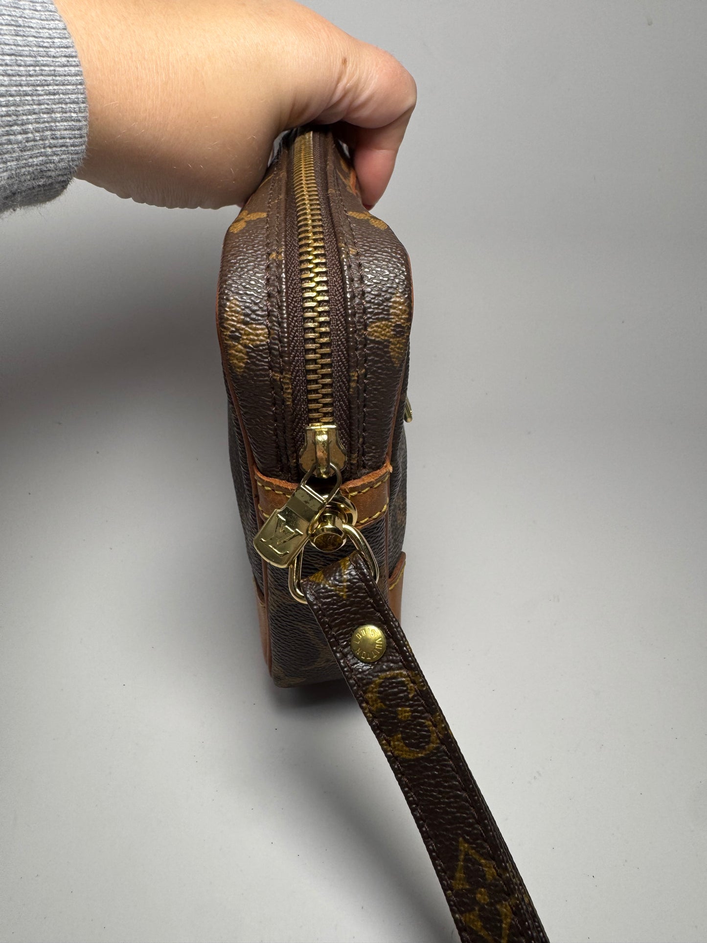 Louis Vuitton Marly Draggone Clutch/Pouch Monogram w/Original Strap Made in France in 1998