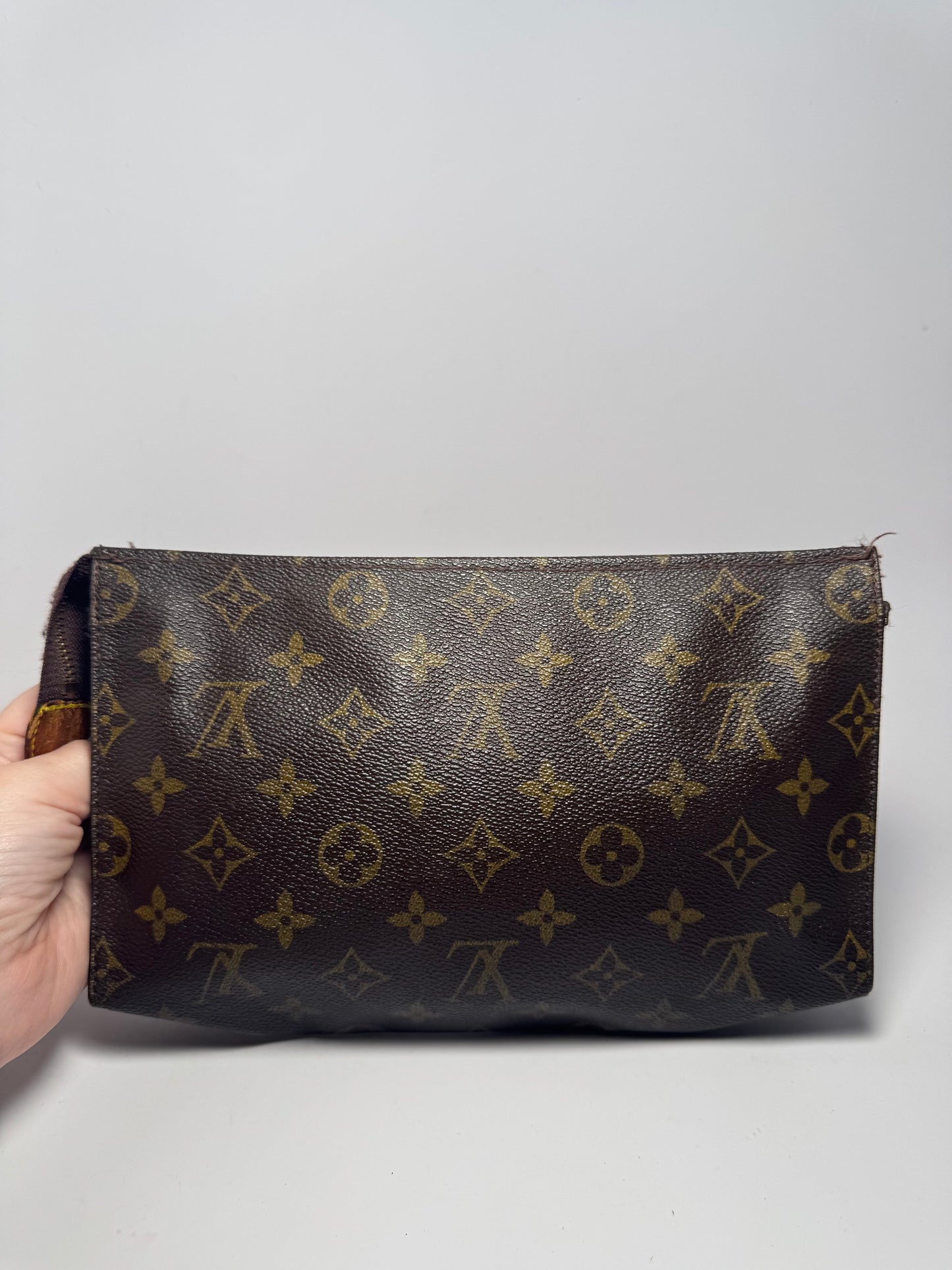 Louis Vuitton Vintage Toilette/Toiletry Pouch 20 Monogram Made in France *Rare*