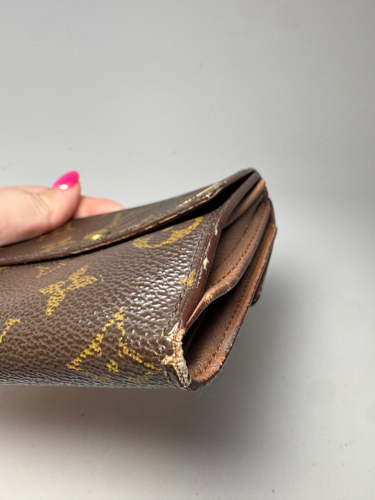 Louis Vuitton Monogram Elise Trifold Wallet