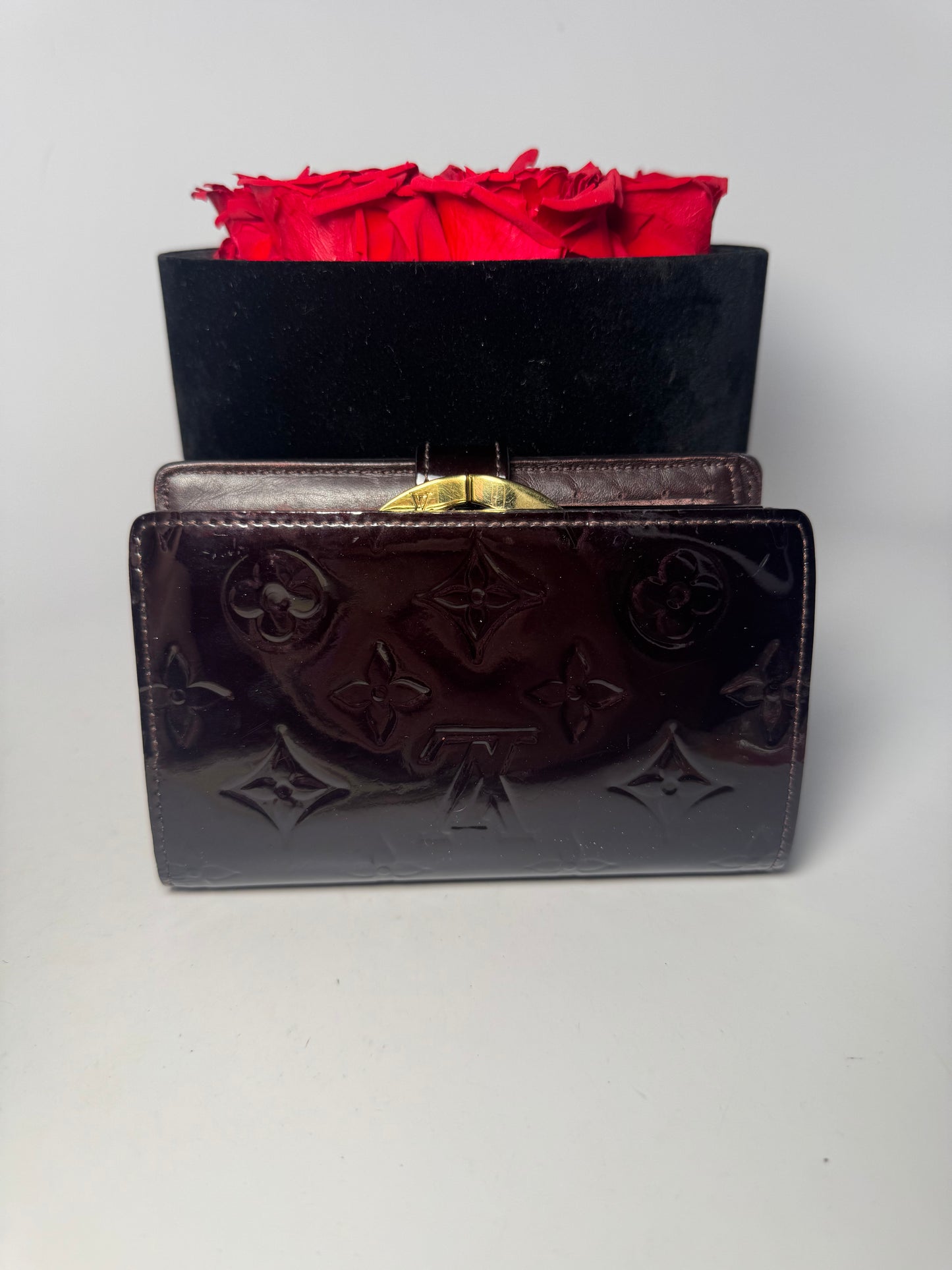 Louis Vuitton Vernis Plum Purple Monogram Compact Kiss Lock French Wallet