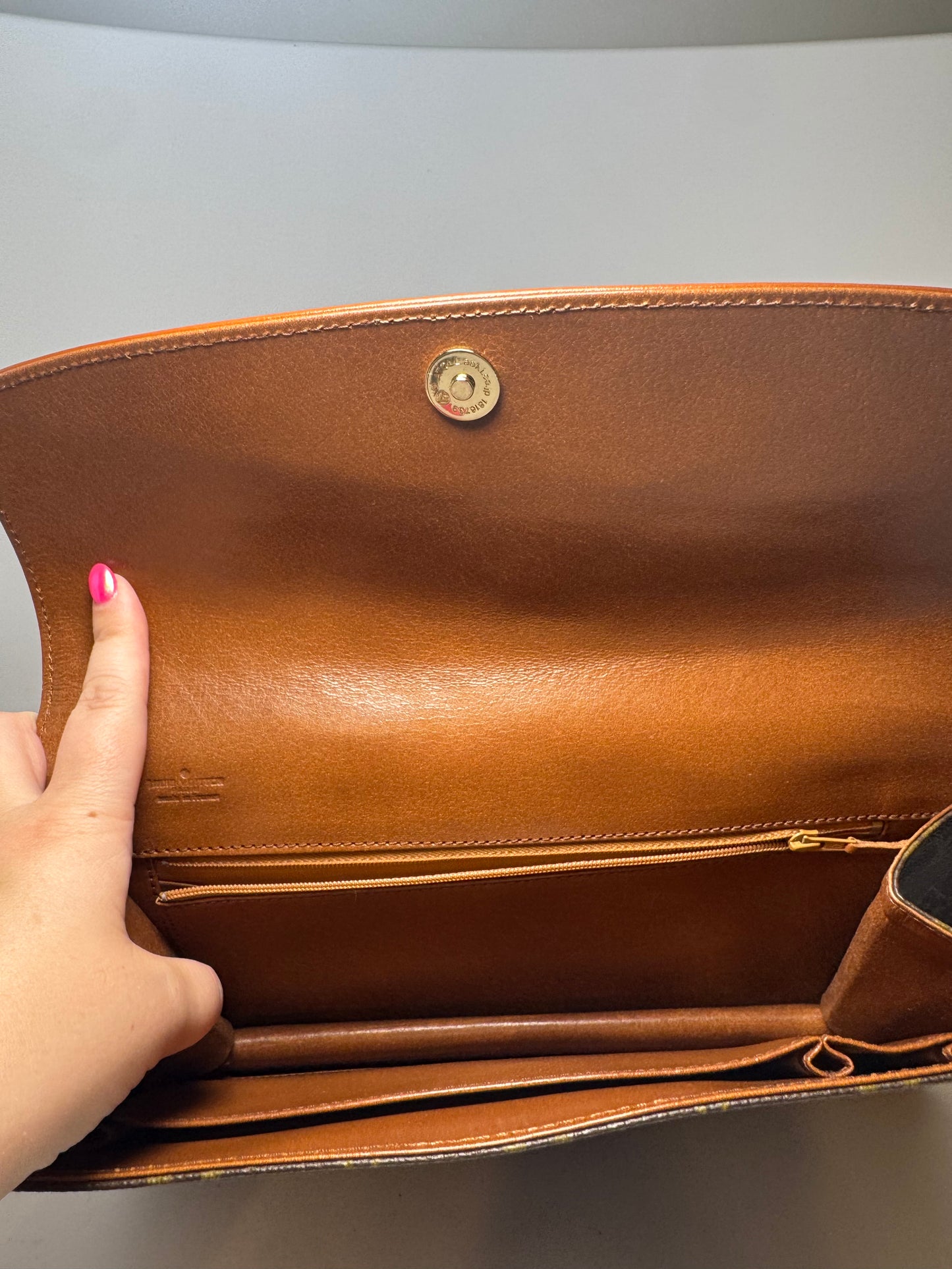 Louis Vuitton Pochette Dame Clutch GM Monogram