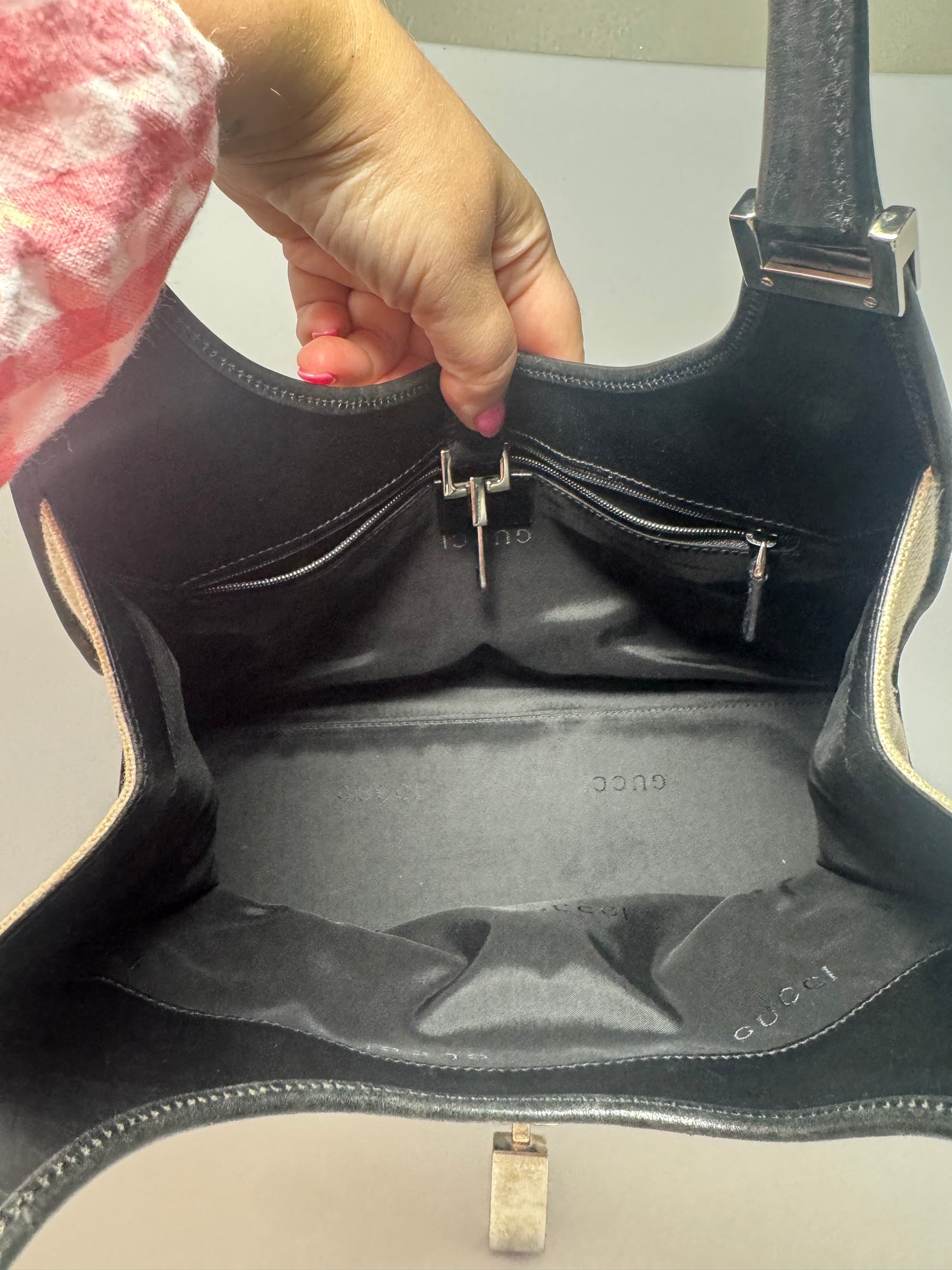 Gucci Jackie Bardot Piston Lock Hobo Black & White Cloth & Leather