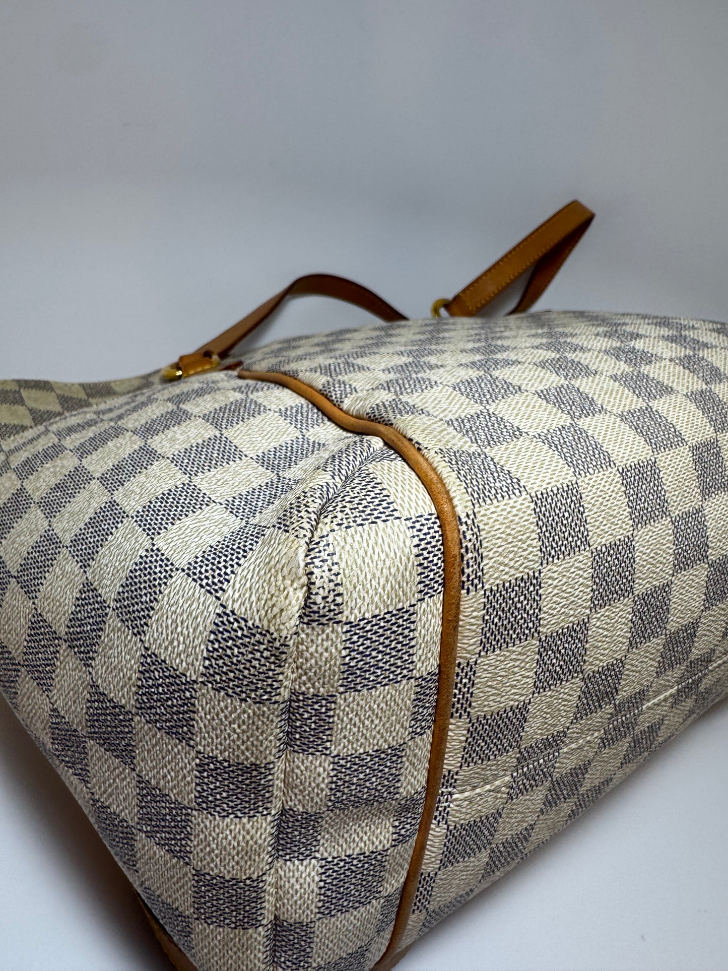 Louis Vuitton Totally MM in Damier Azur Tote Shoulder Bag