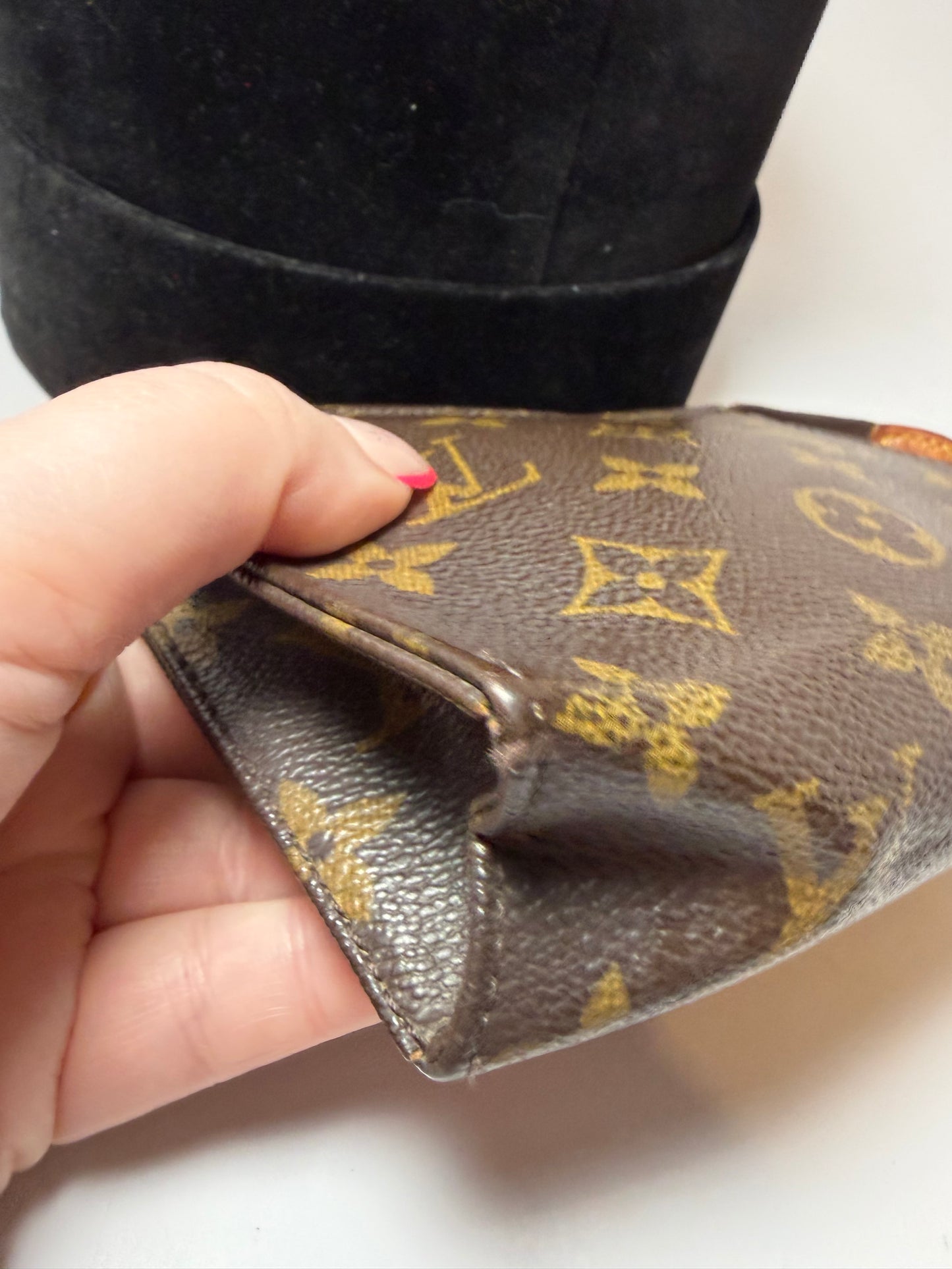 Louis Vuitton Toiletry Pouch 15 Monogram