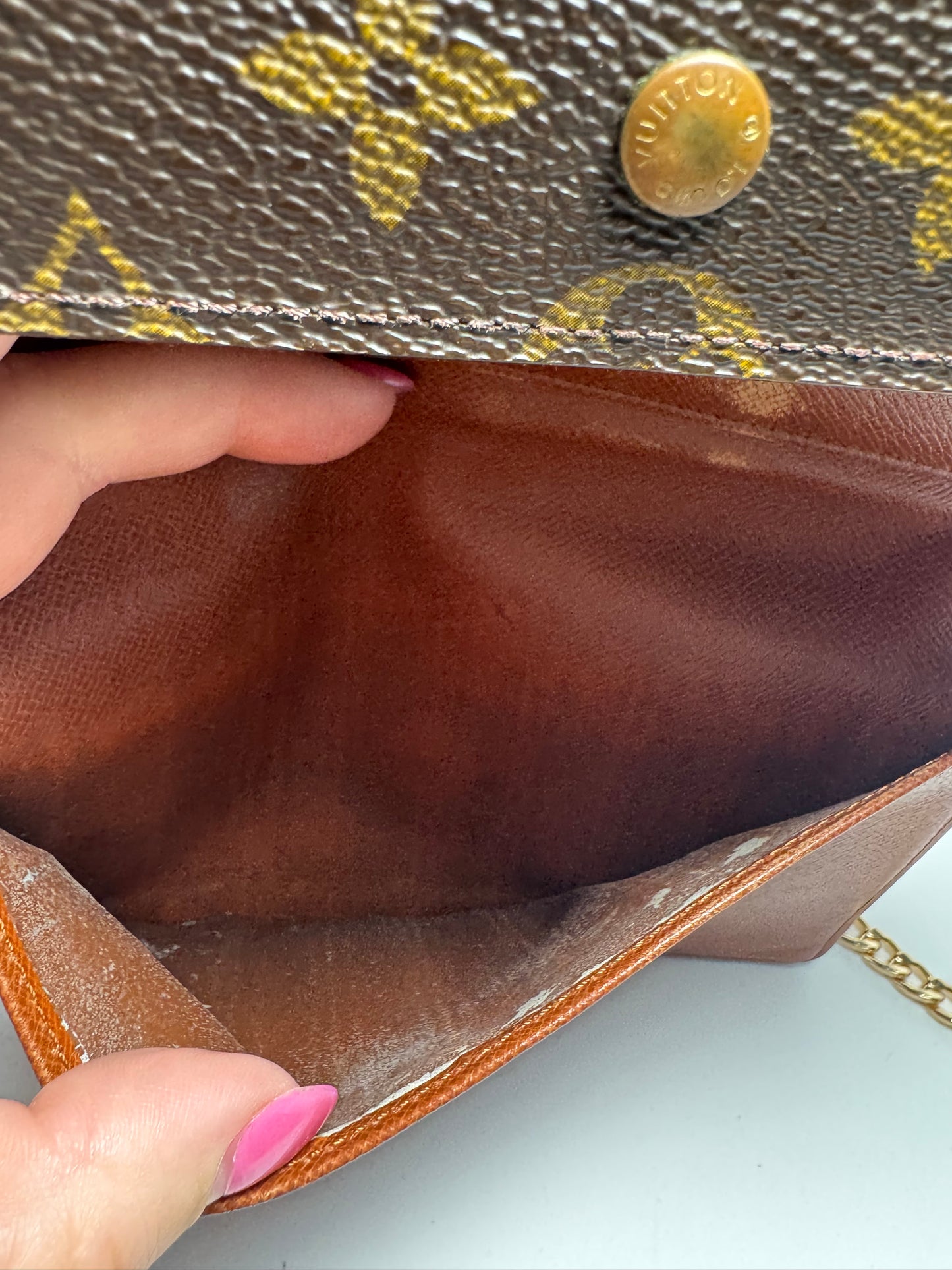 Louis Vuitton Pochette Trifold Wallet On Chain in Monogram/Passport Holder Made in Spain in July 1996