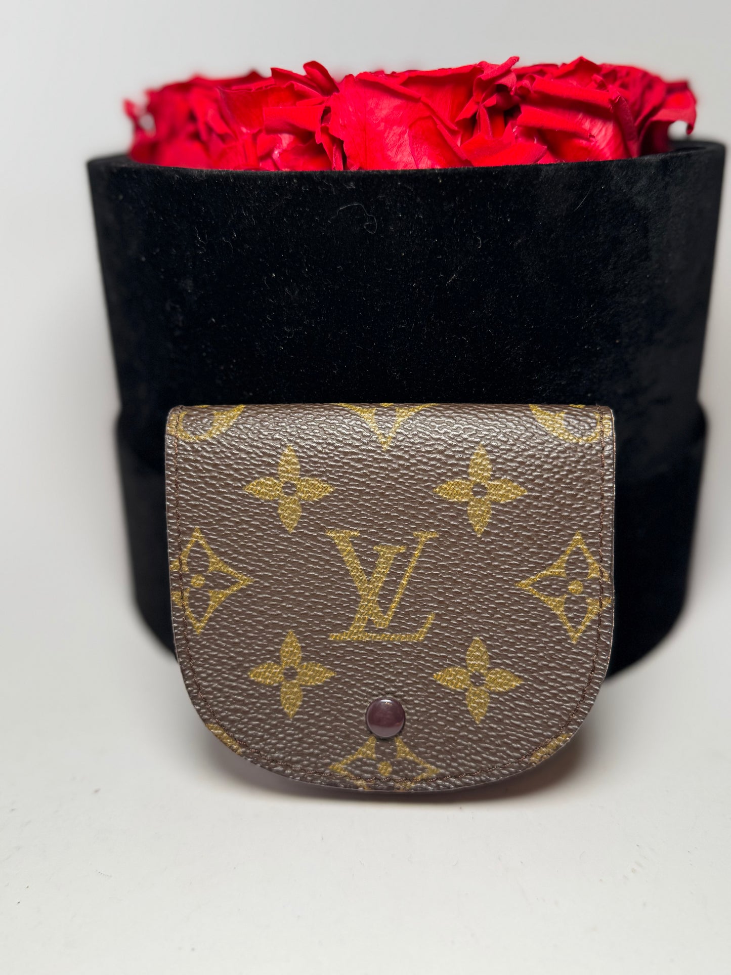 Louis Vuitton Monogram Porte Monnaie Gousset Coin Purse/Pouch