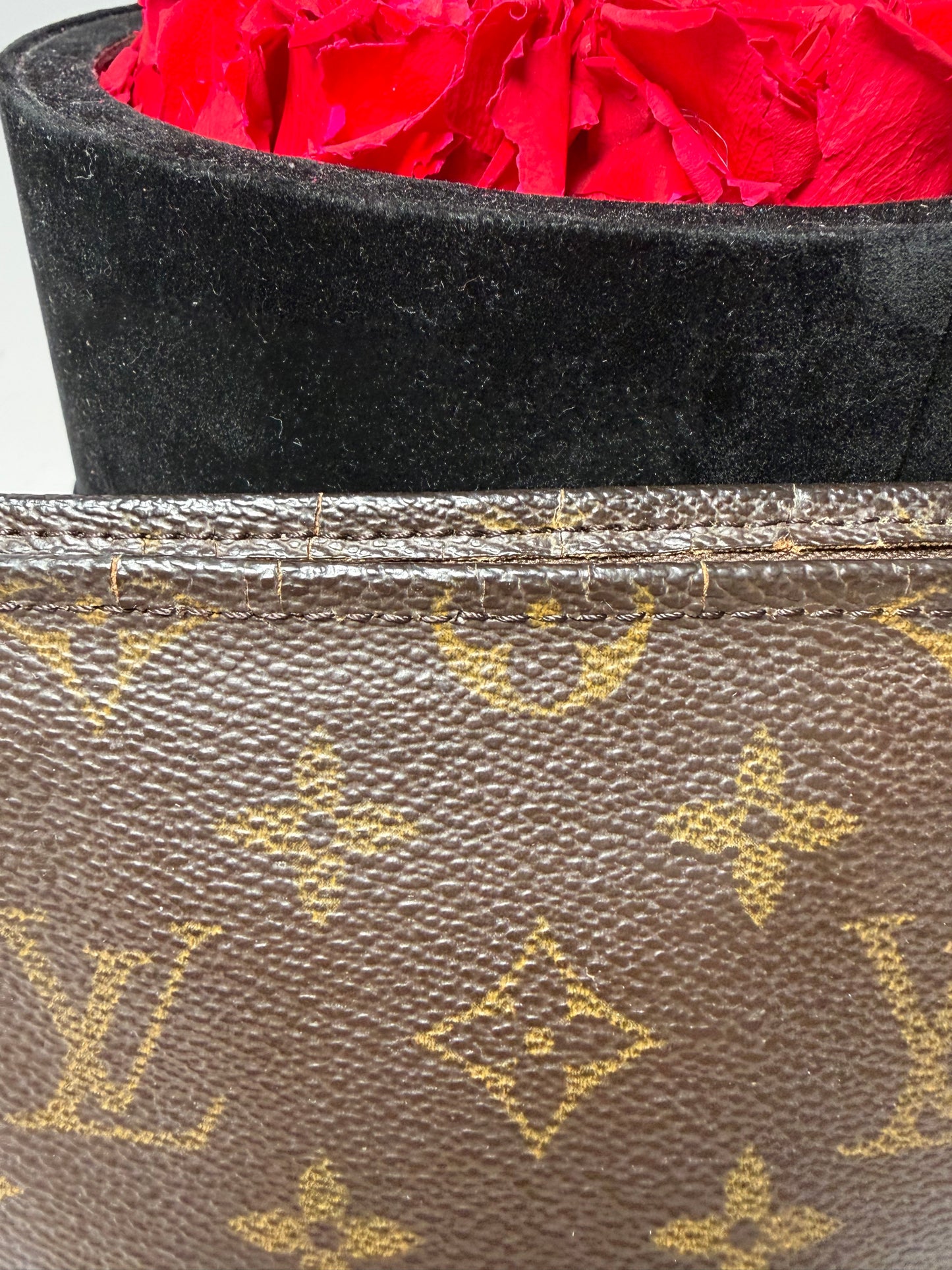 Louis Vuitton Toiletry 15 Monogram Pouch