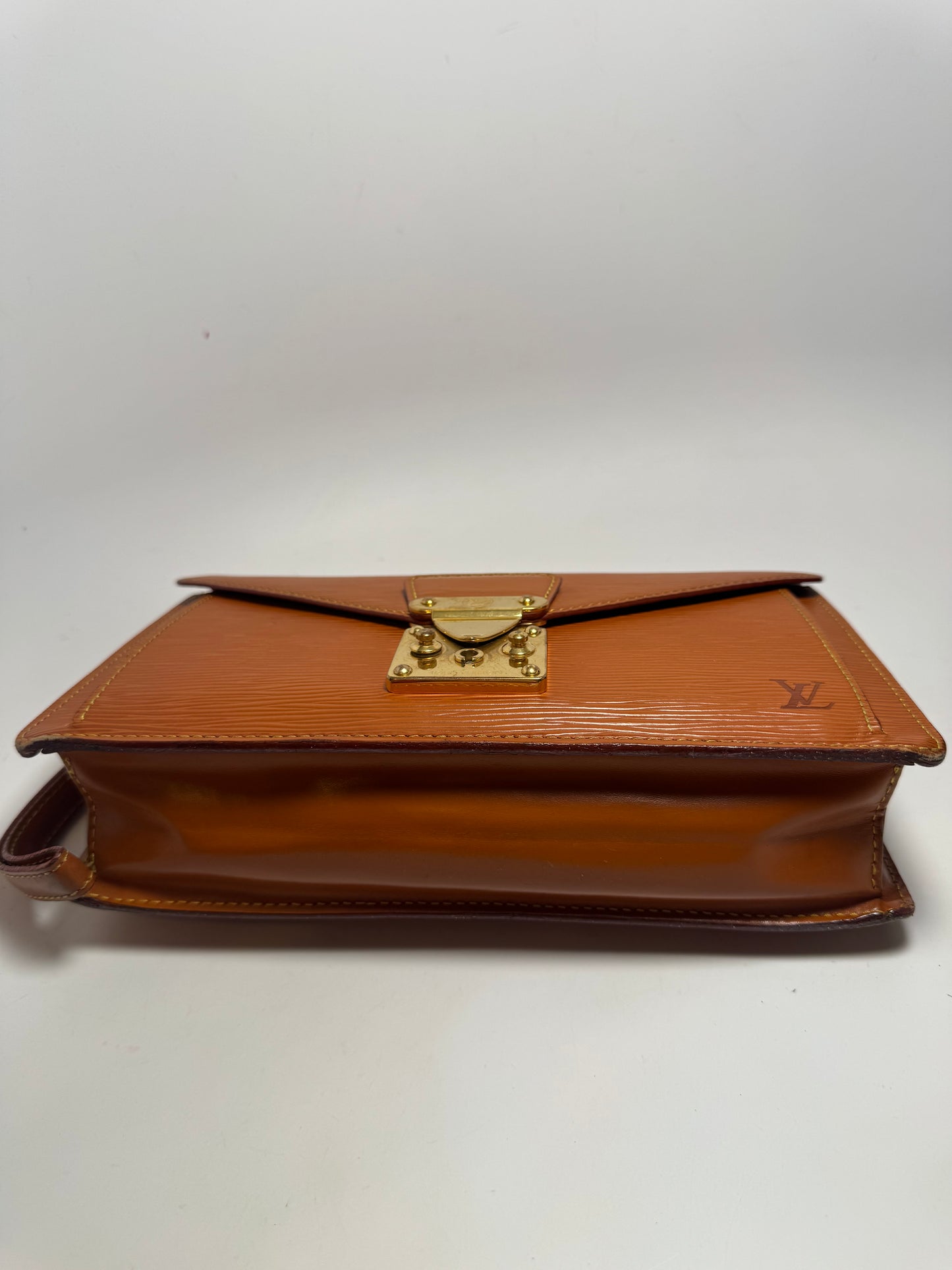Louis Vuitton Epi Leather Serie Draggone Clutch/Wristlet