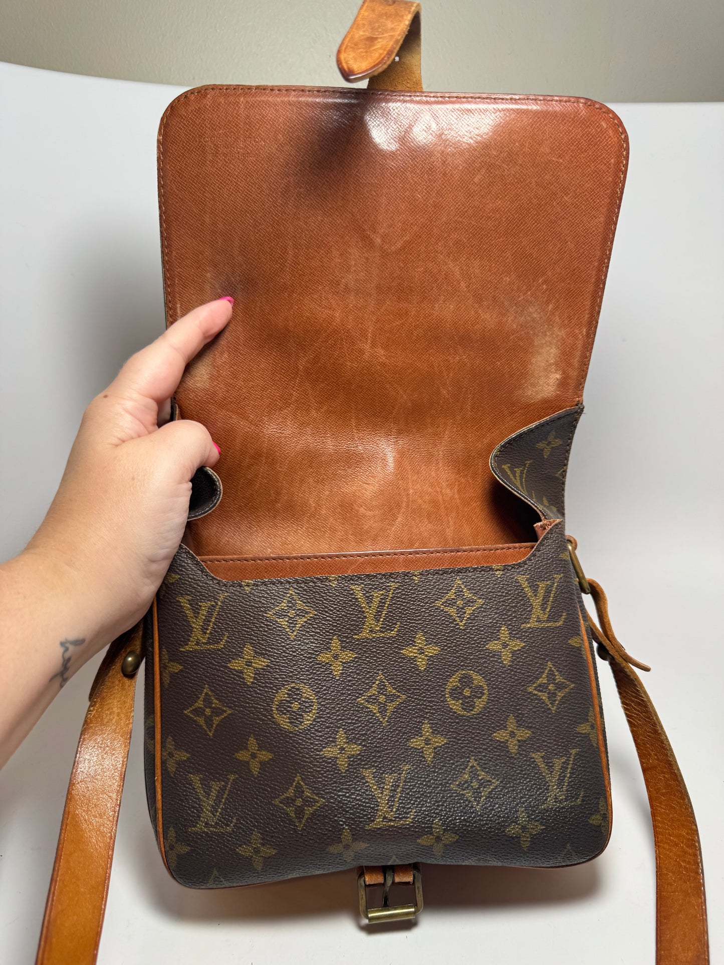 Louis Vuitton Cartouchière MM Monogram Crossbody/Shoulder Bag