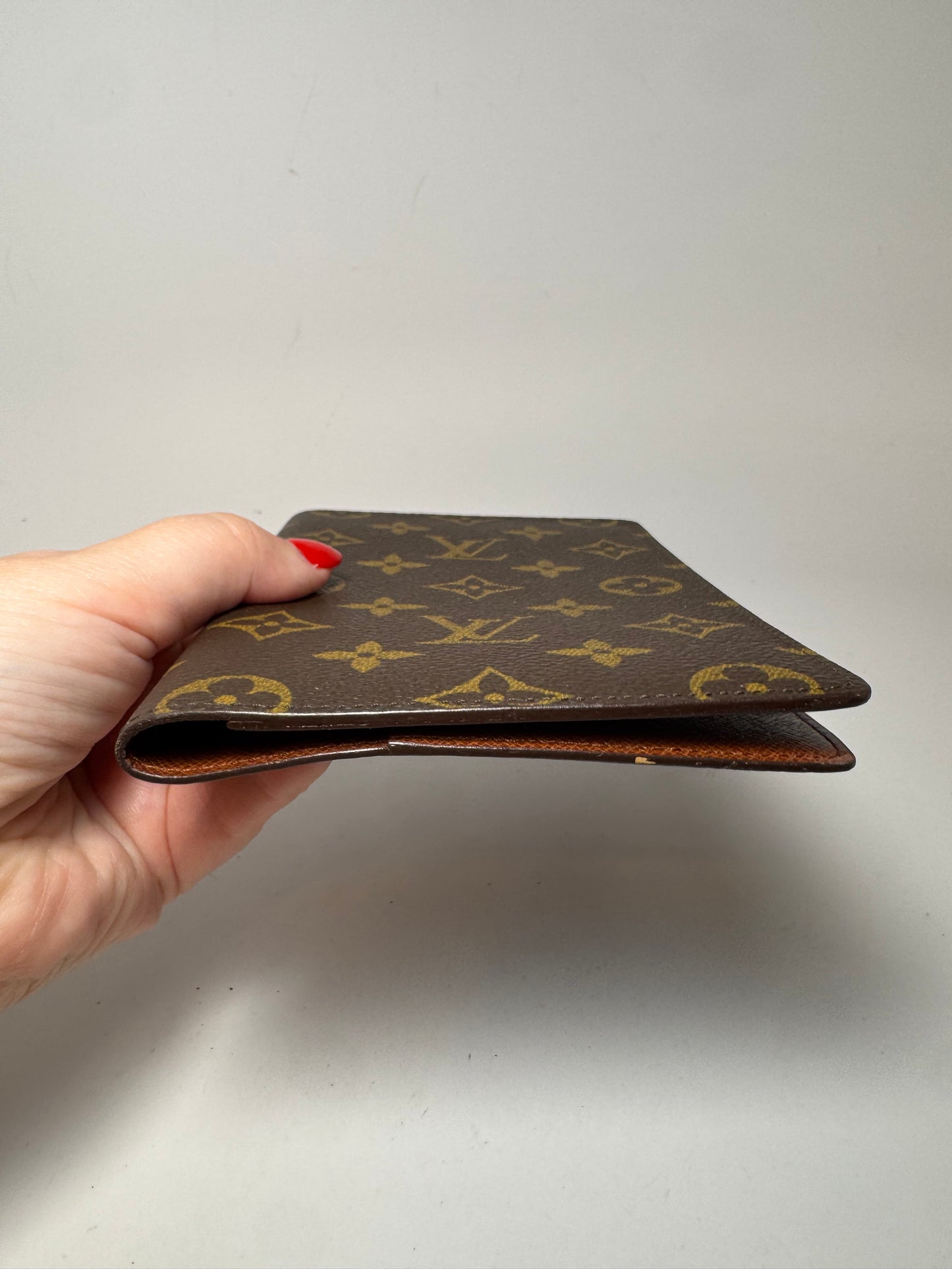 Louis Vuitton Monogram Pocket Agenda Cover/Passport Cover