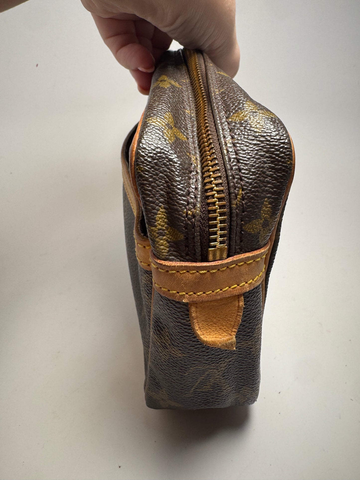 Louis Vuitton Compeigne 23 Travel Pouch/Clutch
