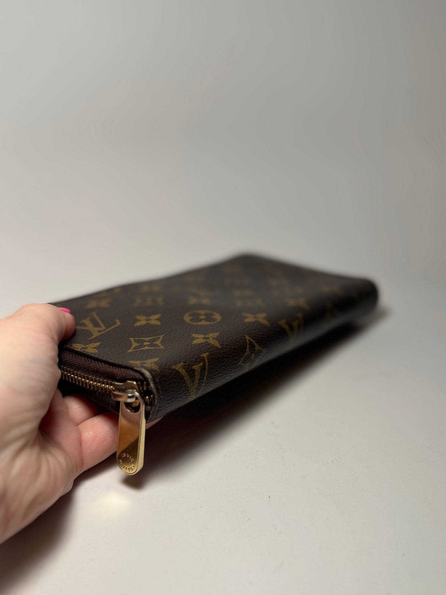 Louis Vuitton Monogram XL Zippy Organzier Wallet