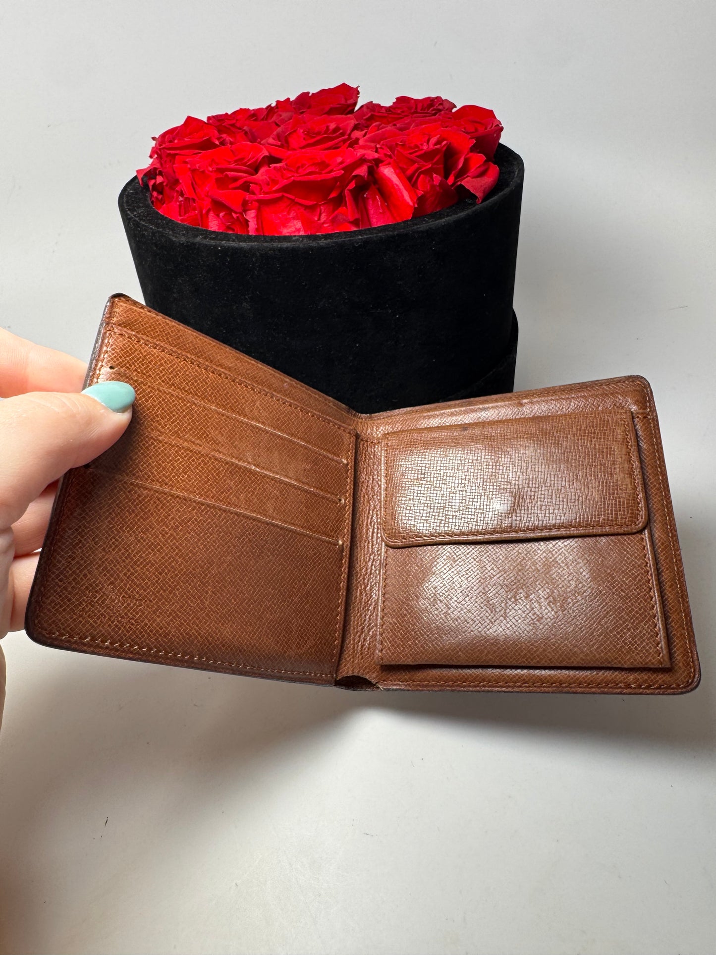 Louis Vuitton Monogram Bifold Wallet w/Coin Pocket