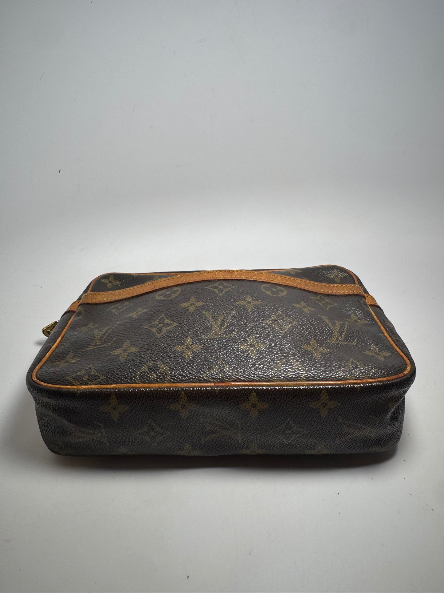 Louis Vuitton Compeigne 23 Monogram Toiletry Bag/Cosmetic Bag/Clutch