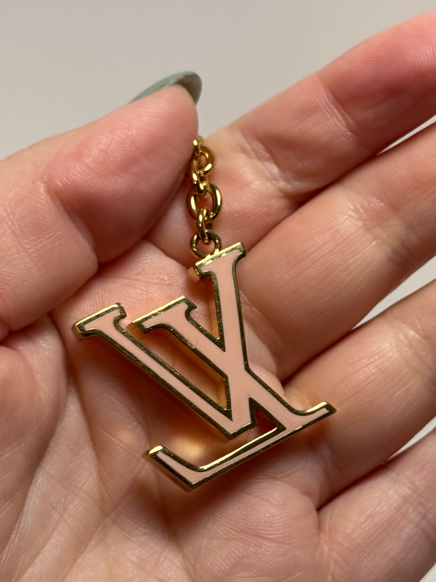 Louis Vuitton Fleur de Monogram Spring Street Bag Charm – Monogram, Pink & Gold