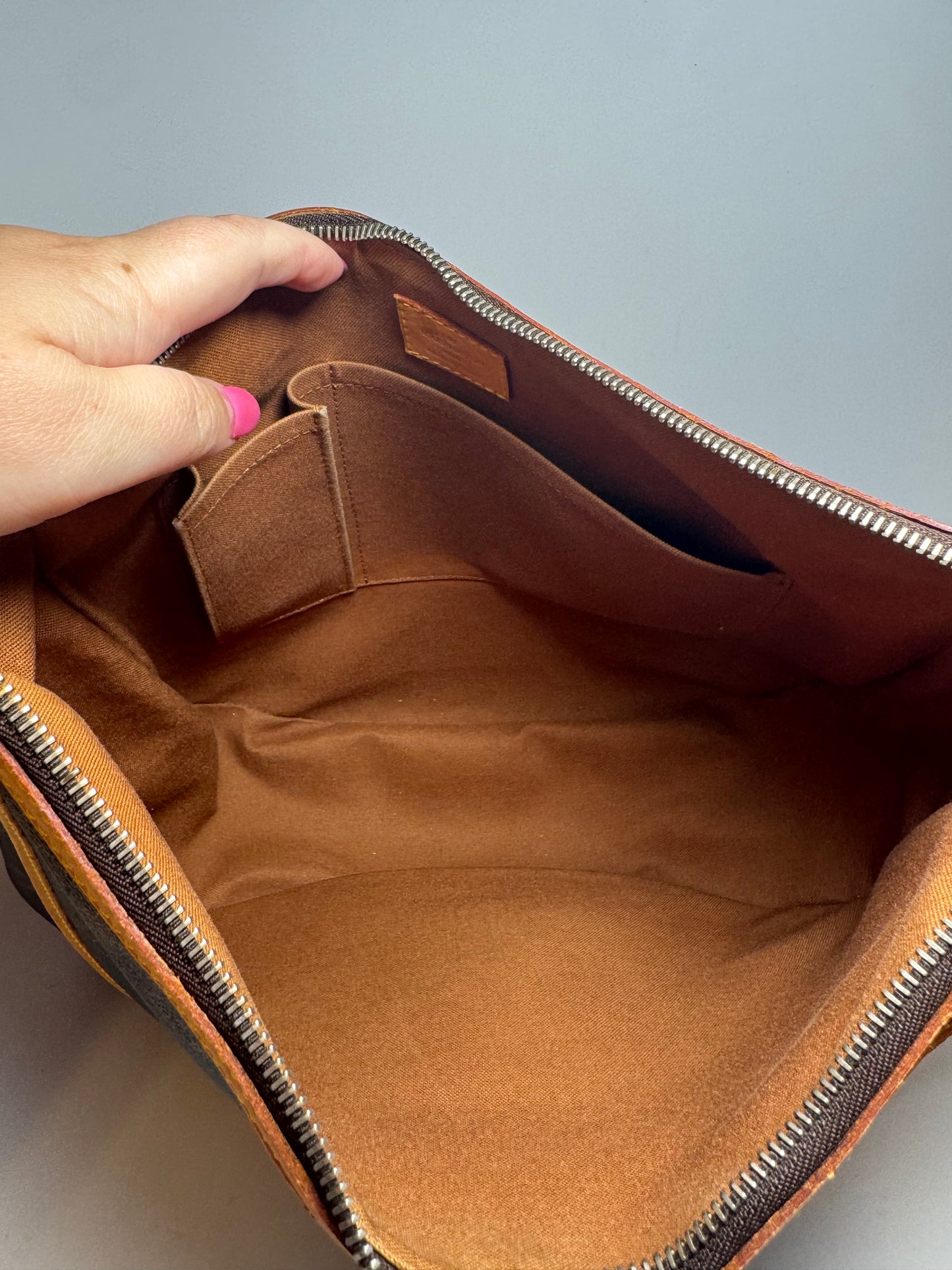 Louis Vuitton Tulum GM 2Way Crossbody/Shoulder Bag Monogram