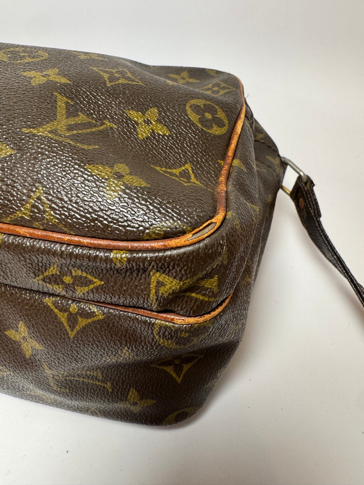 Louis Vuitton Nile Monogram Crossbody- pre date code