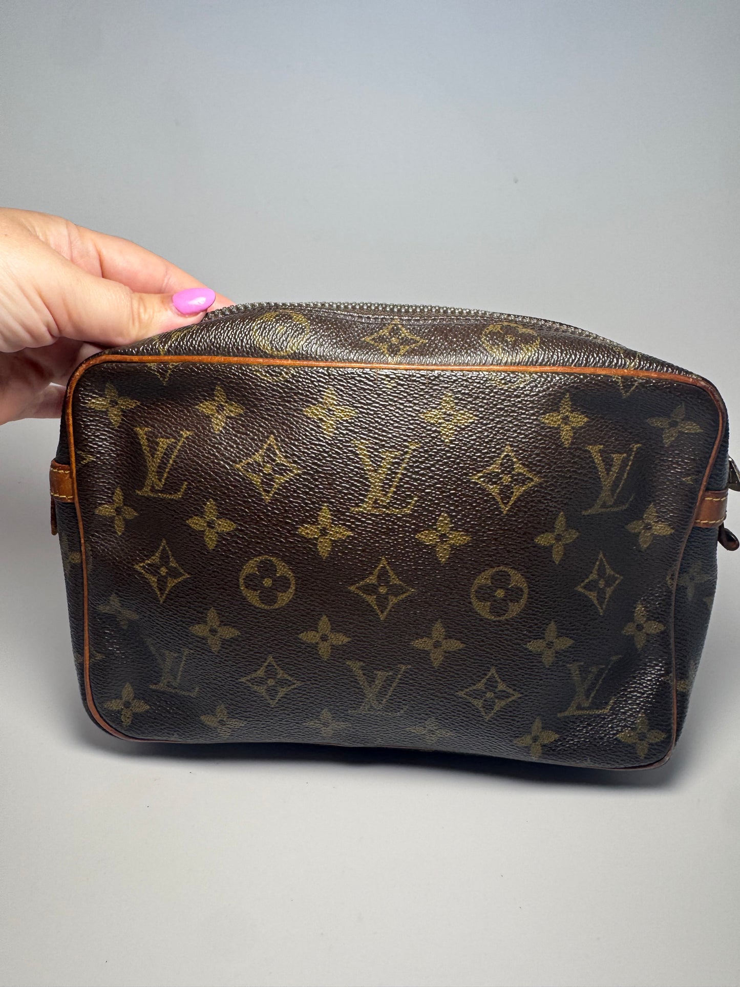 Louis Vuitton Compeigne 23 Monogram Toiletry Bag/Clutch