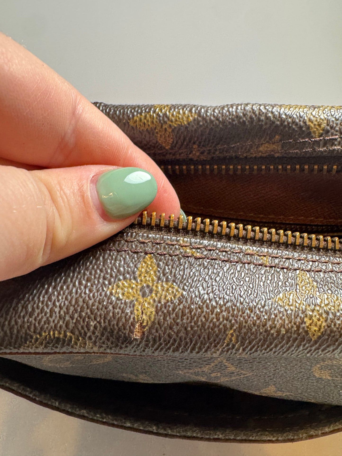 Louis Vuitton Trocadéro Monogram Crossbody/Shoulder Bag - Vintage
