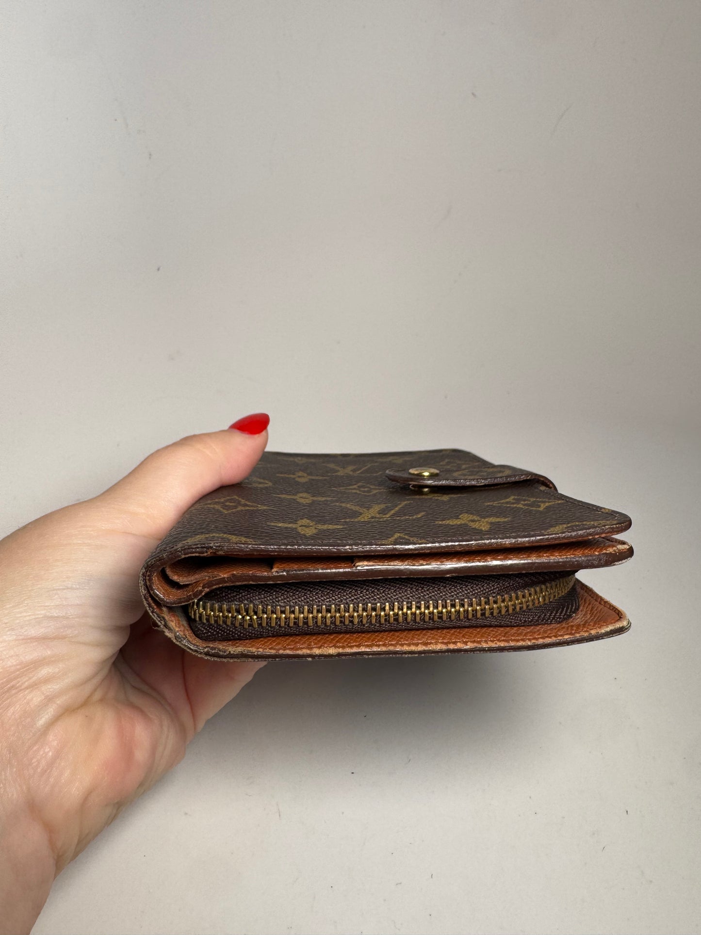 Louis Vuitton Monogram Porte Papier Passport Wallet/Passport Holder February 1999