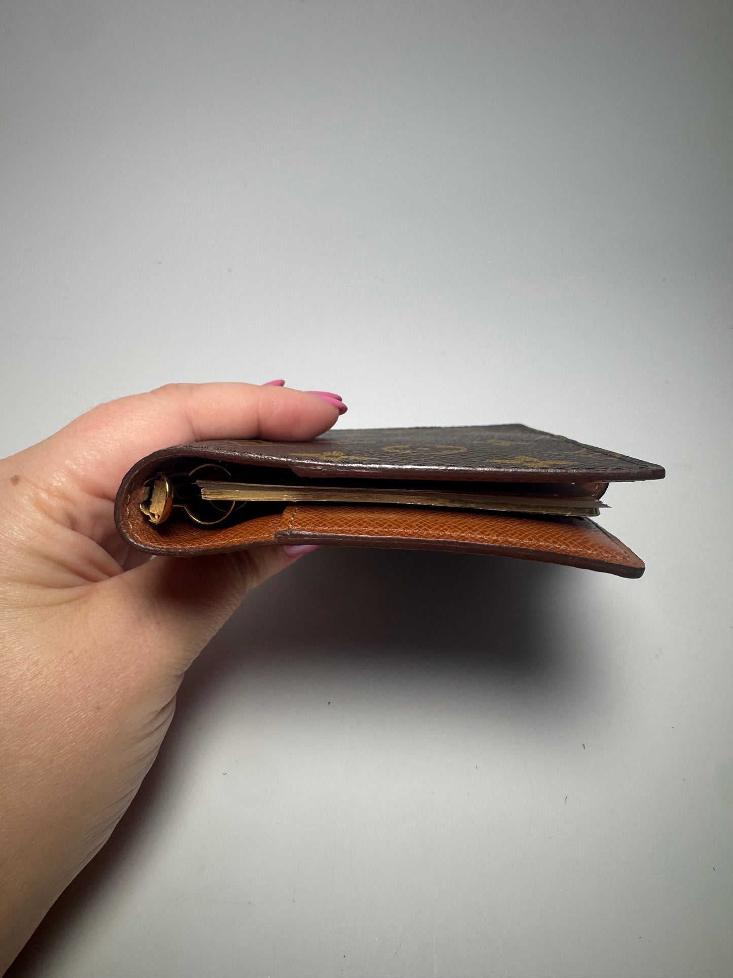 Louis Vuitton Agenda PM (Small Size)/Passport Holder comes with inserts
