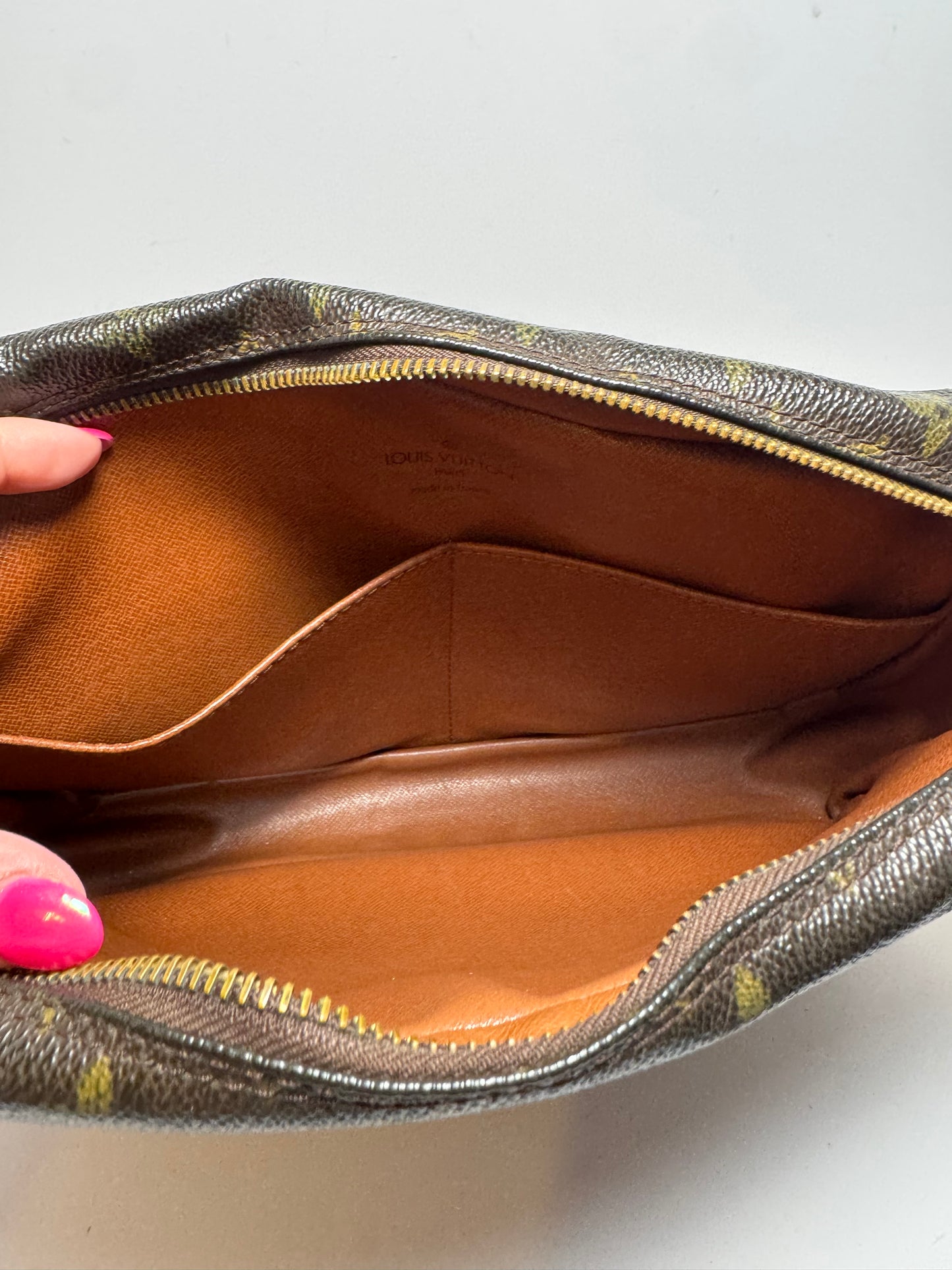 Louis Vuitton Compiegne 28 Clutch/Pouch/Toiletry Bag in Monogram