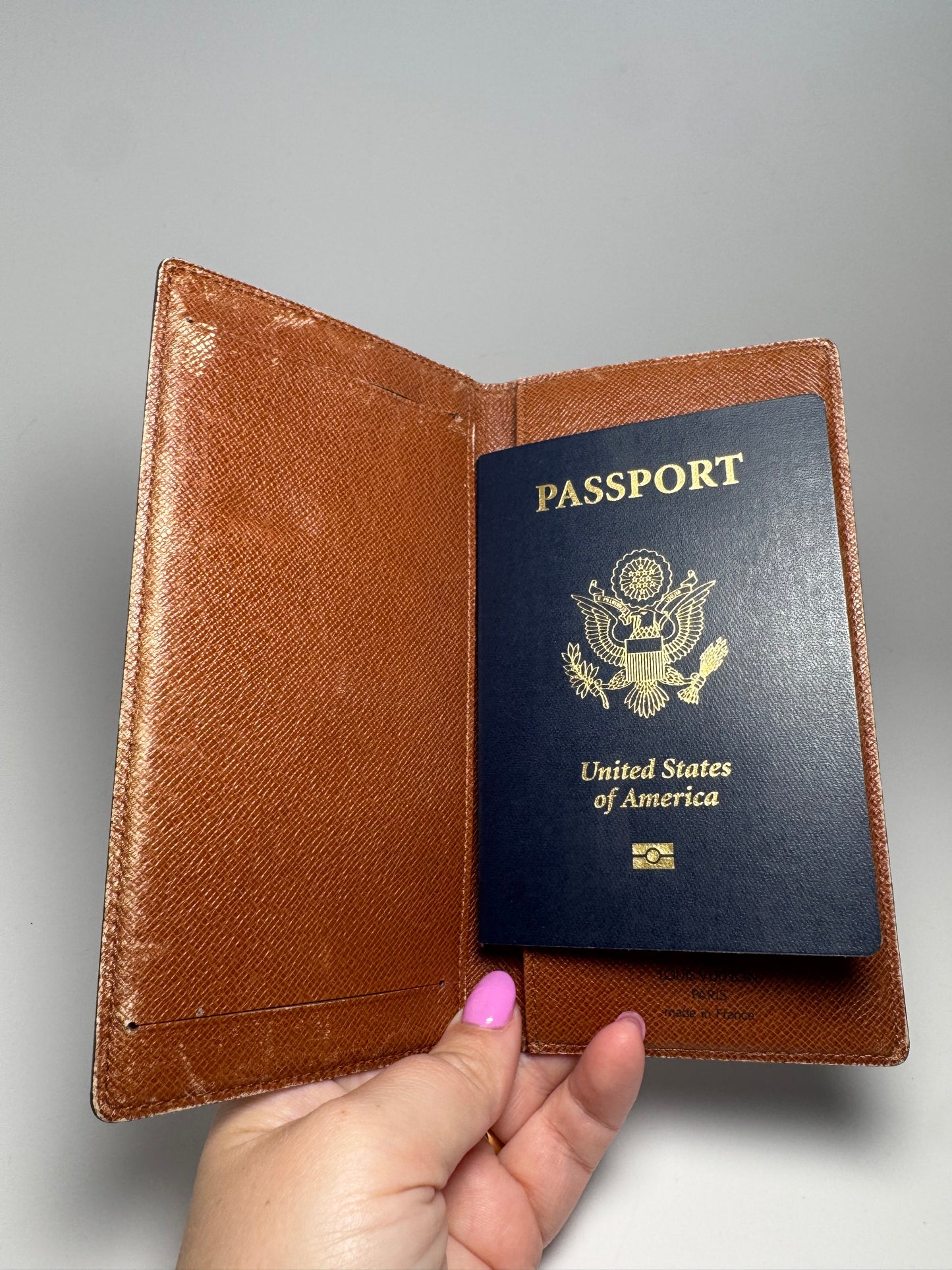 Louis Vuitton Monogram Checkbook Cover/Passport Holder