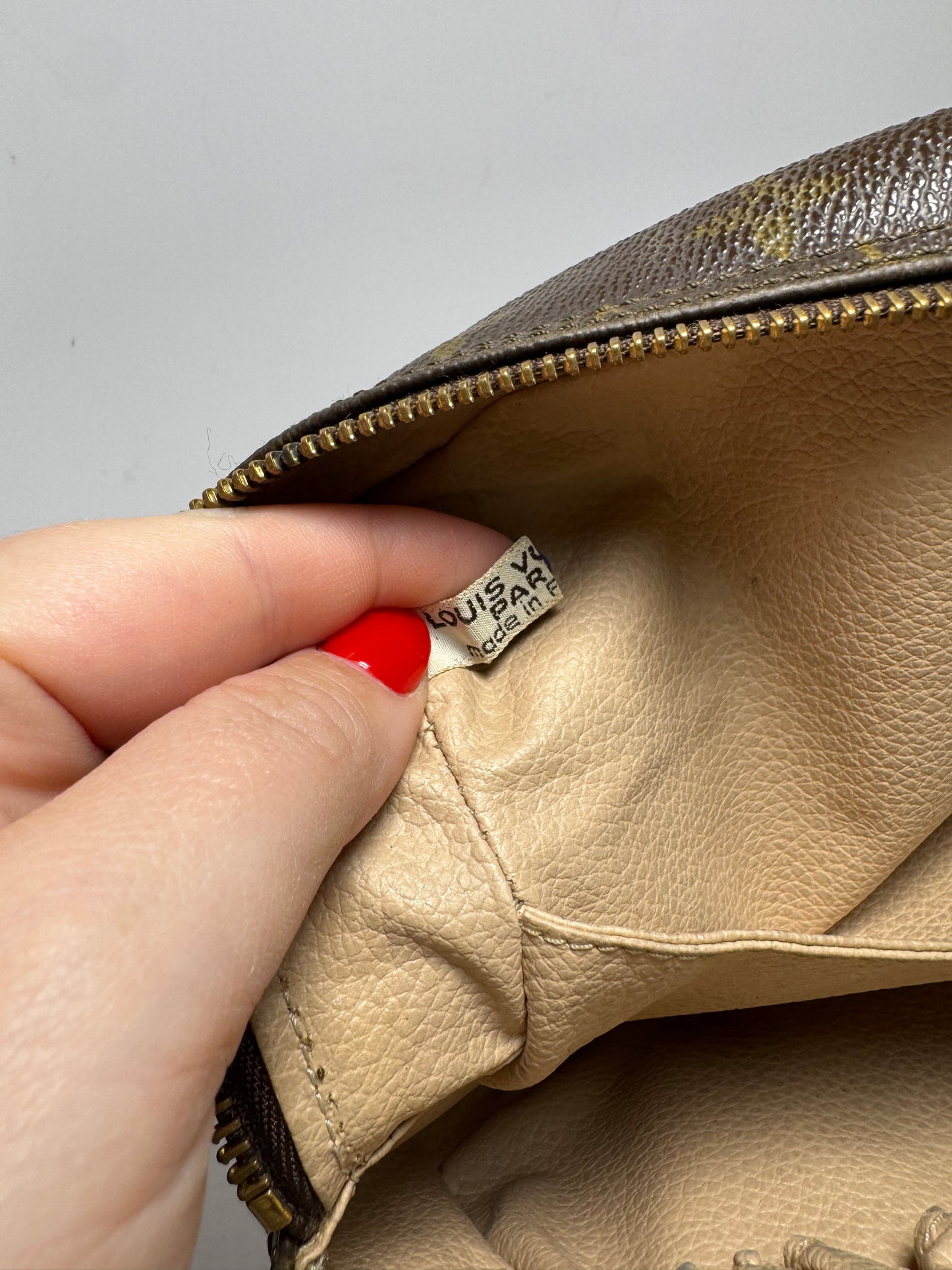 Louis Vuitton Trousse Monogram Makeup Bag/Toiletry Bag