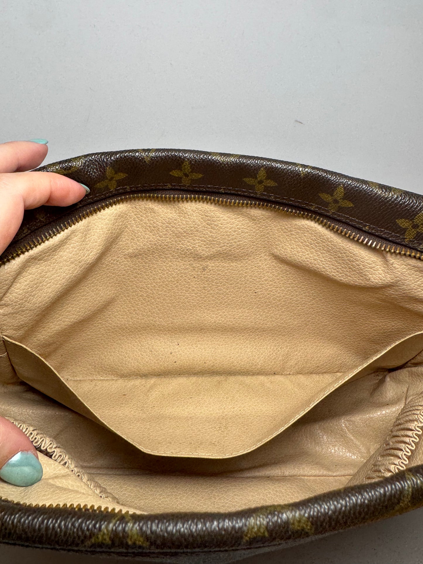 Louis Vuitton Trousse 28 Monogram