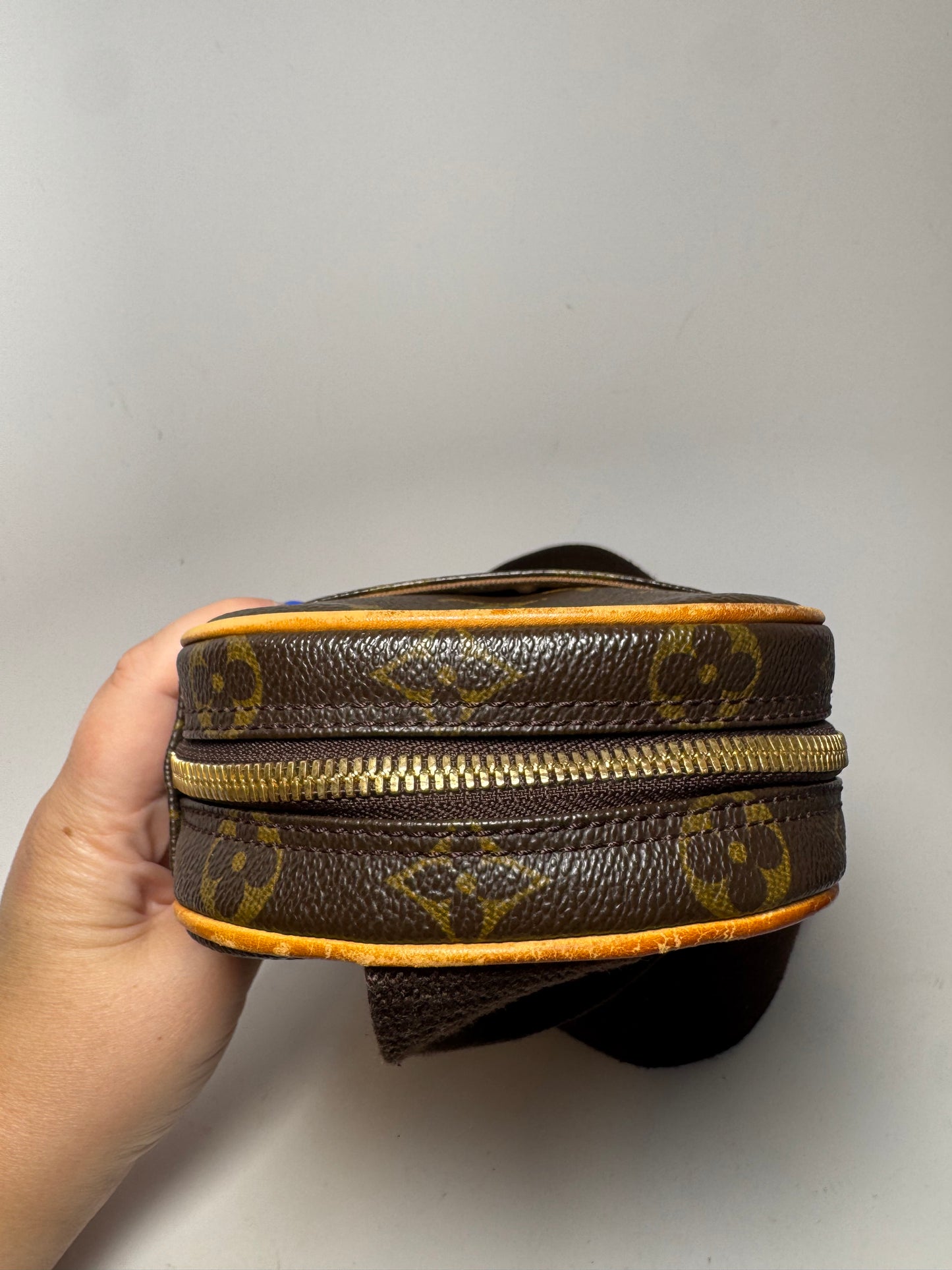 Louis Vuitton Monogram Gange Pochette Bum Bag/Sling Bag March 2001
