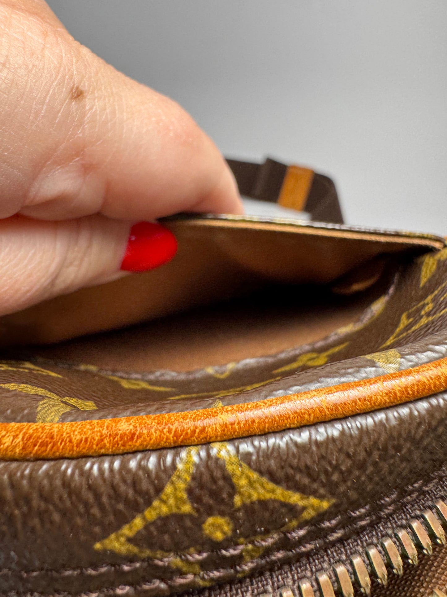 Louis Vuitton Pochette Gange Bum Bag/Sling Bag in Monogram