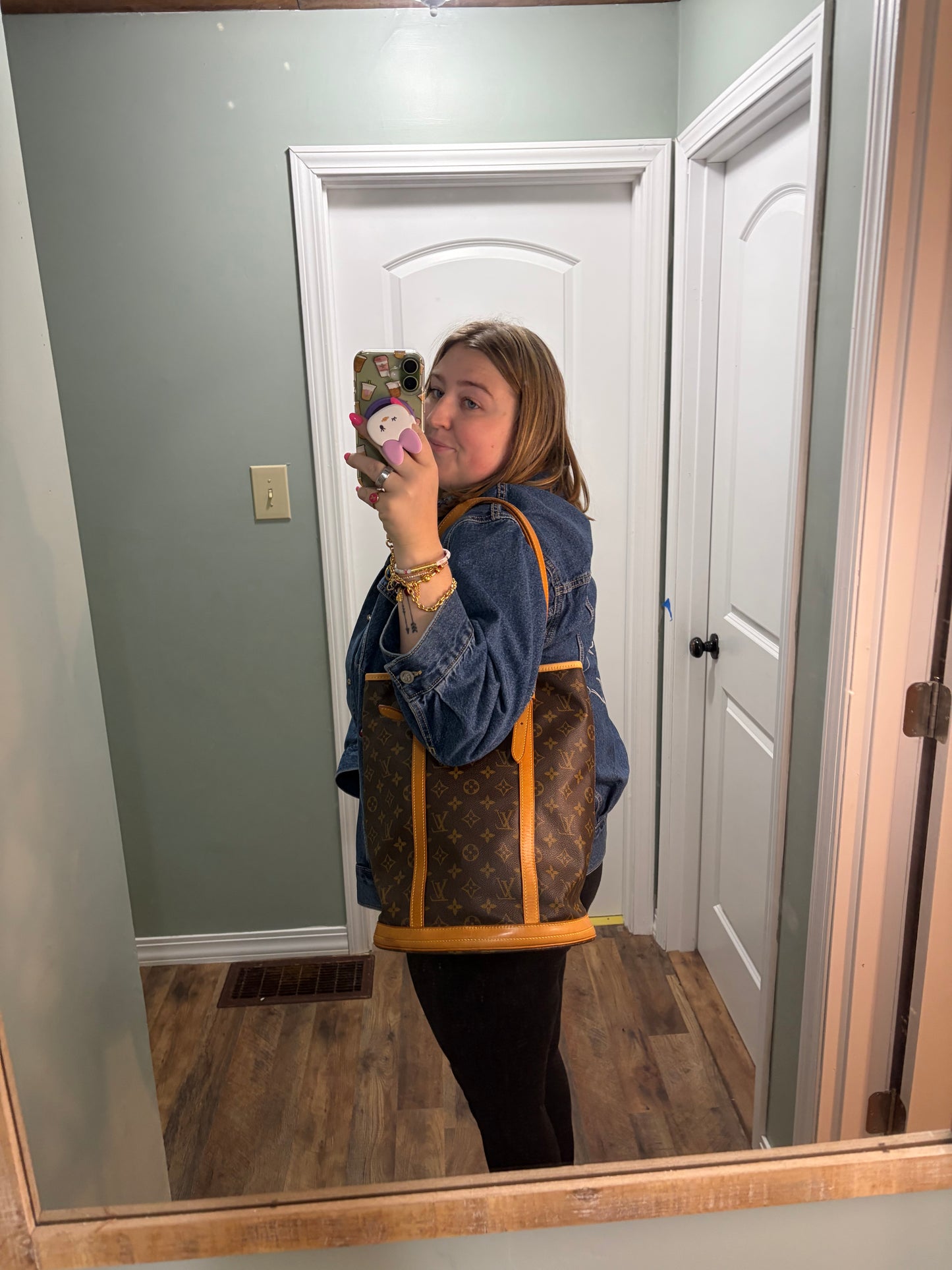 Louis Vuitton Bucket GM Monogram Tote