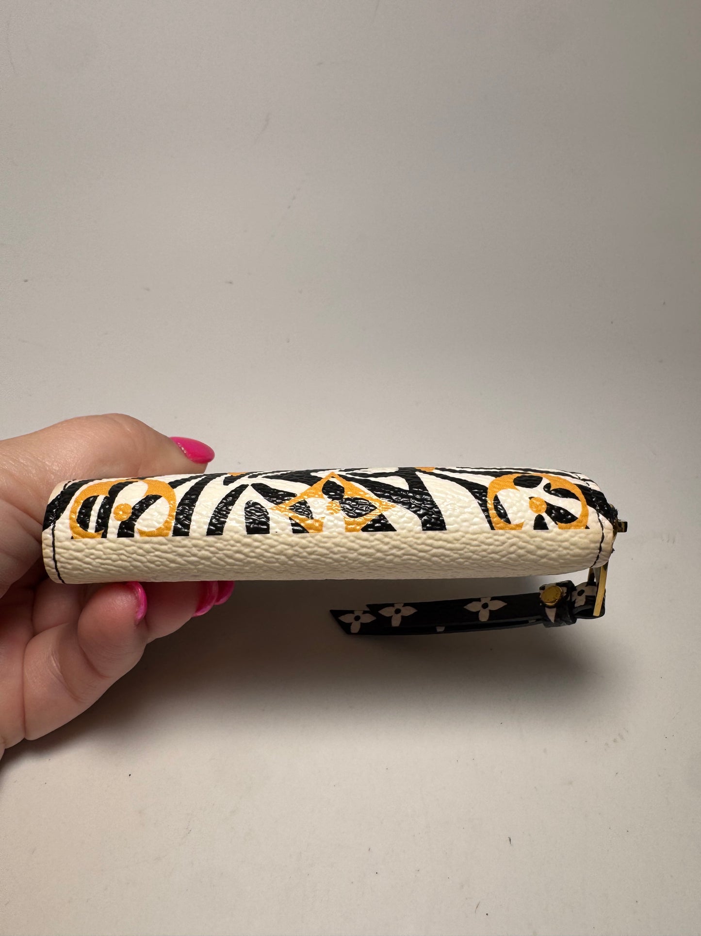 Louis Vuitton Monogram Giant Jungle Zippy Coin Purse Ivory Zebra Print