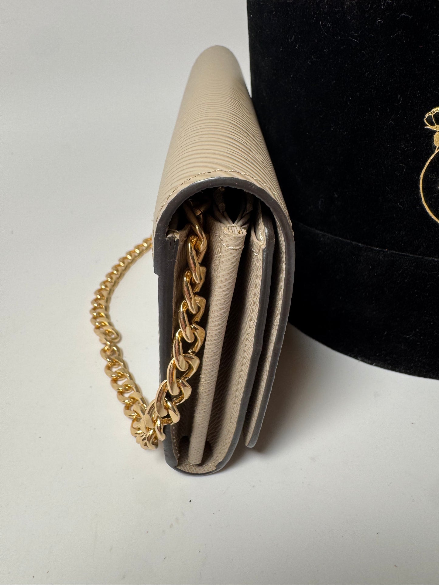 Louis Vuitton Epi Twist Gallet Beige Wallet On Chain