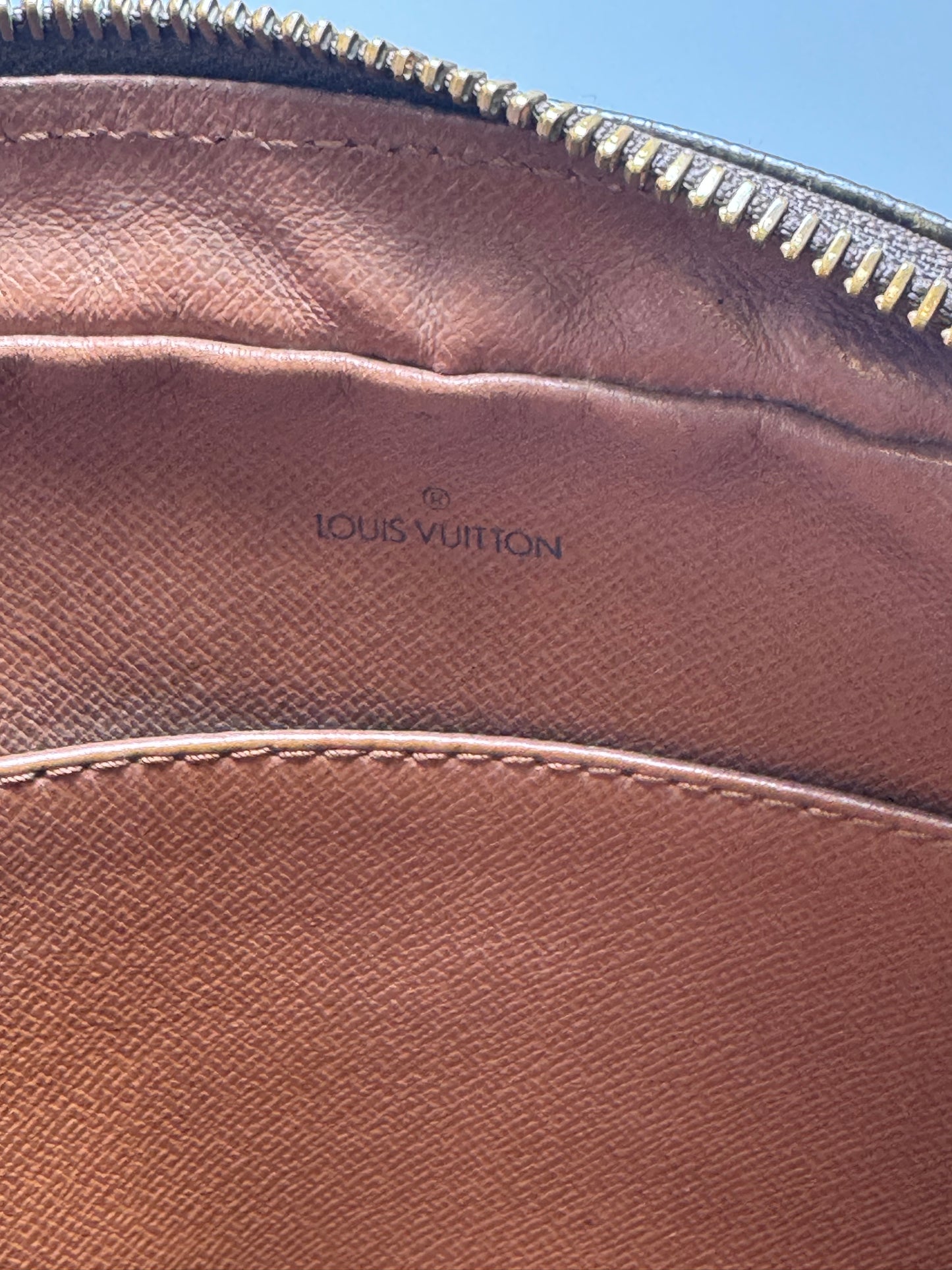 Louis Vuitton Compeigne 23 Travel Pouch/Clutch
