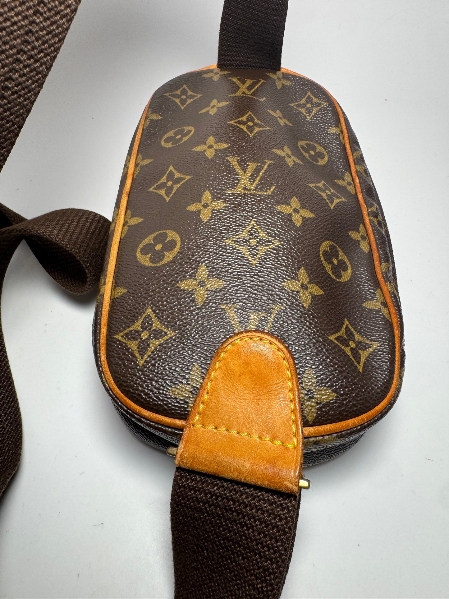 Louis Vuitton Pochette Gange Monogram Bum Bag/Sling Bag in Monogram