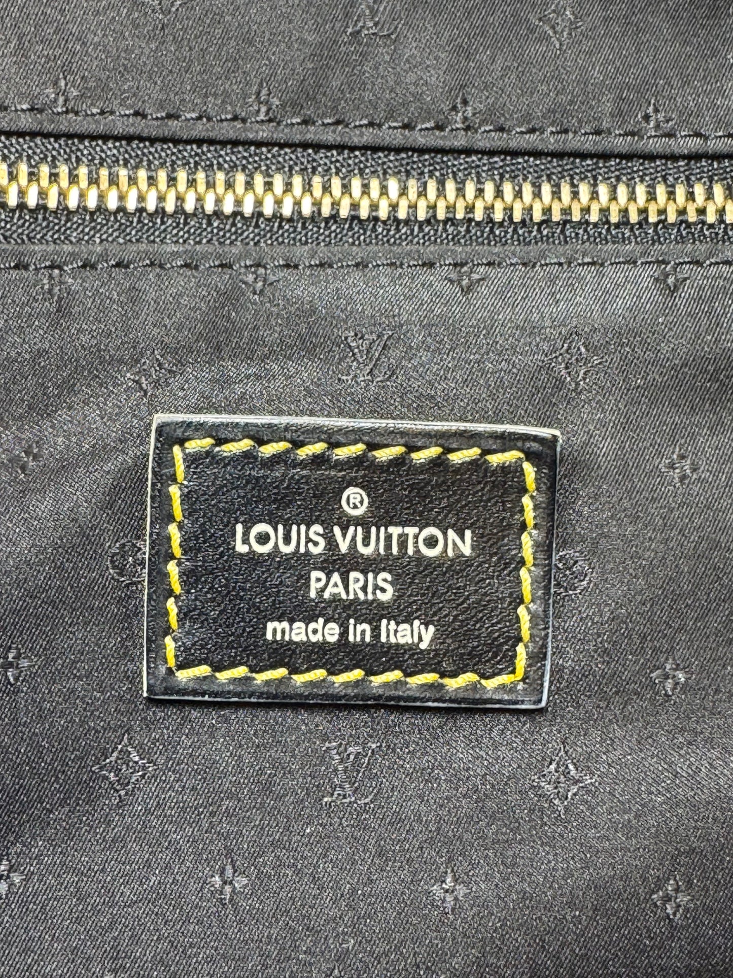 Louis Vuitton Suhali L'Ingenieux GM Black Leather Satchel Made in Italy
