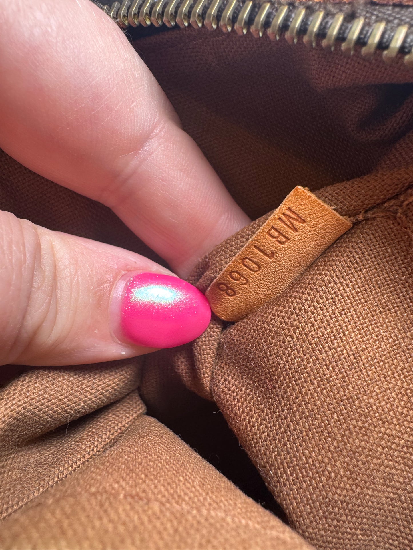 Louis Vuitton Tulum GM Monogram 2Way Crossbody/Shoulder Bag Made in France