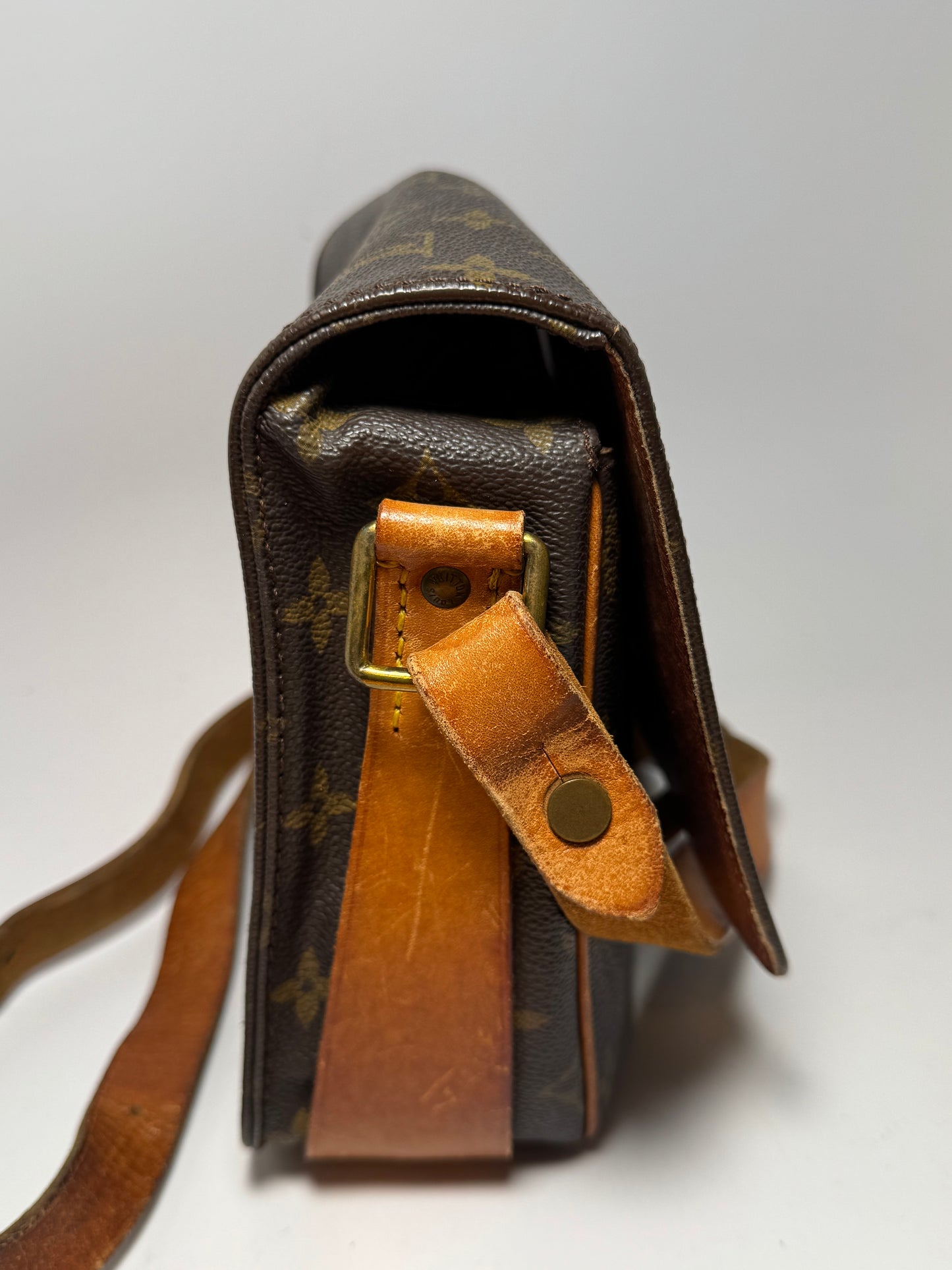 Louis Vuitton Cartouchière MM Monogram Crossbody/Shoulder Bag