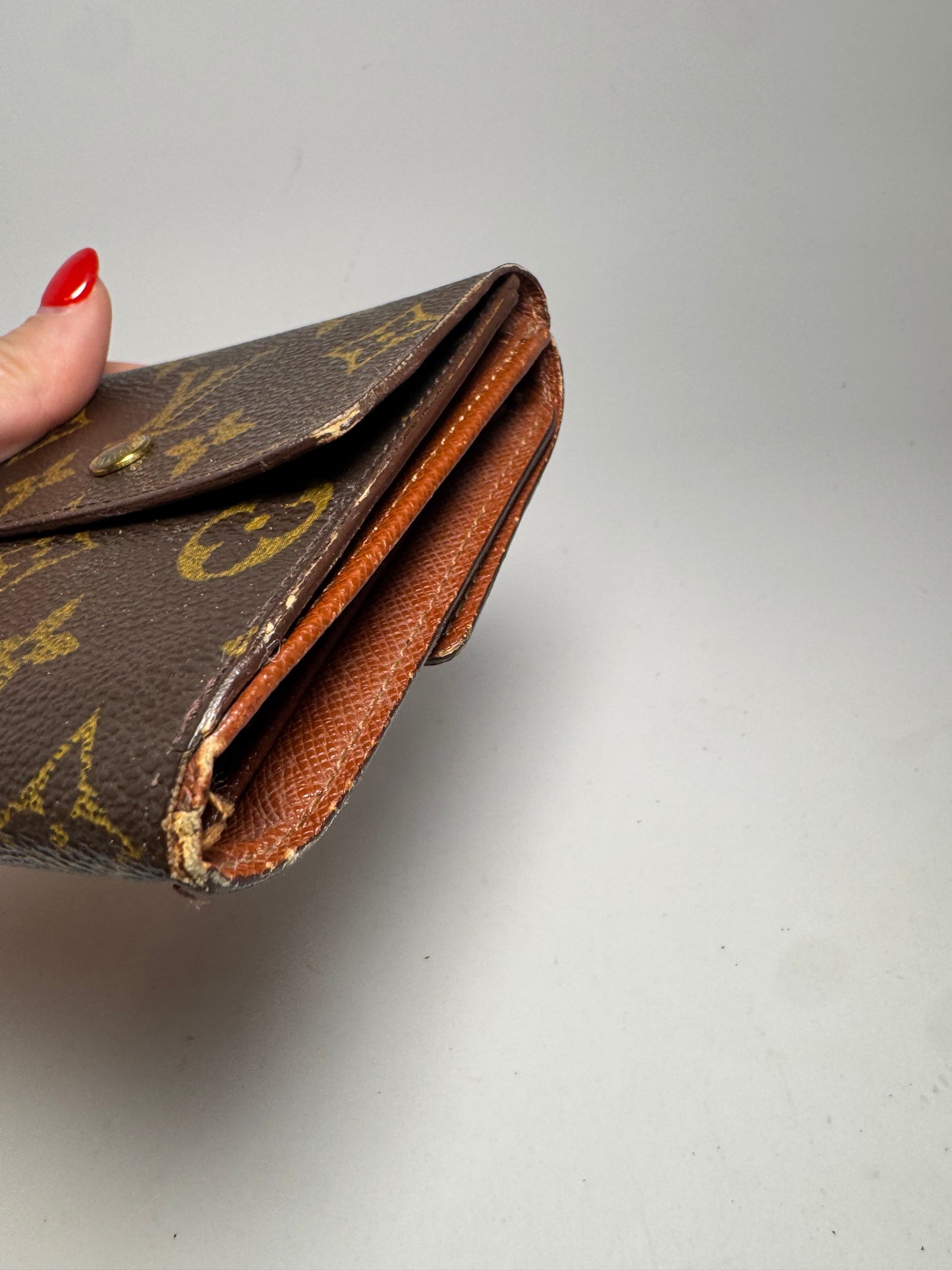 Louis Vuitton Elise Monogram Trifold Wallet