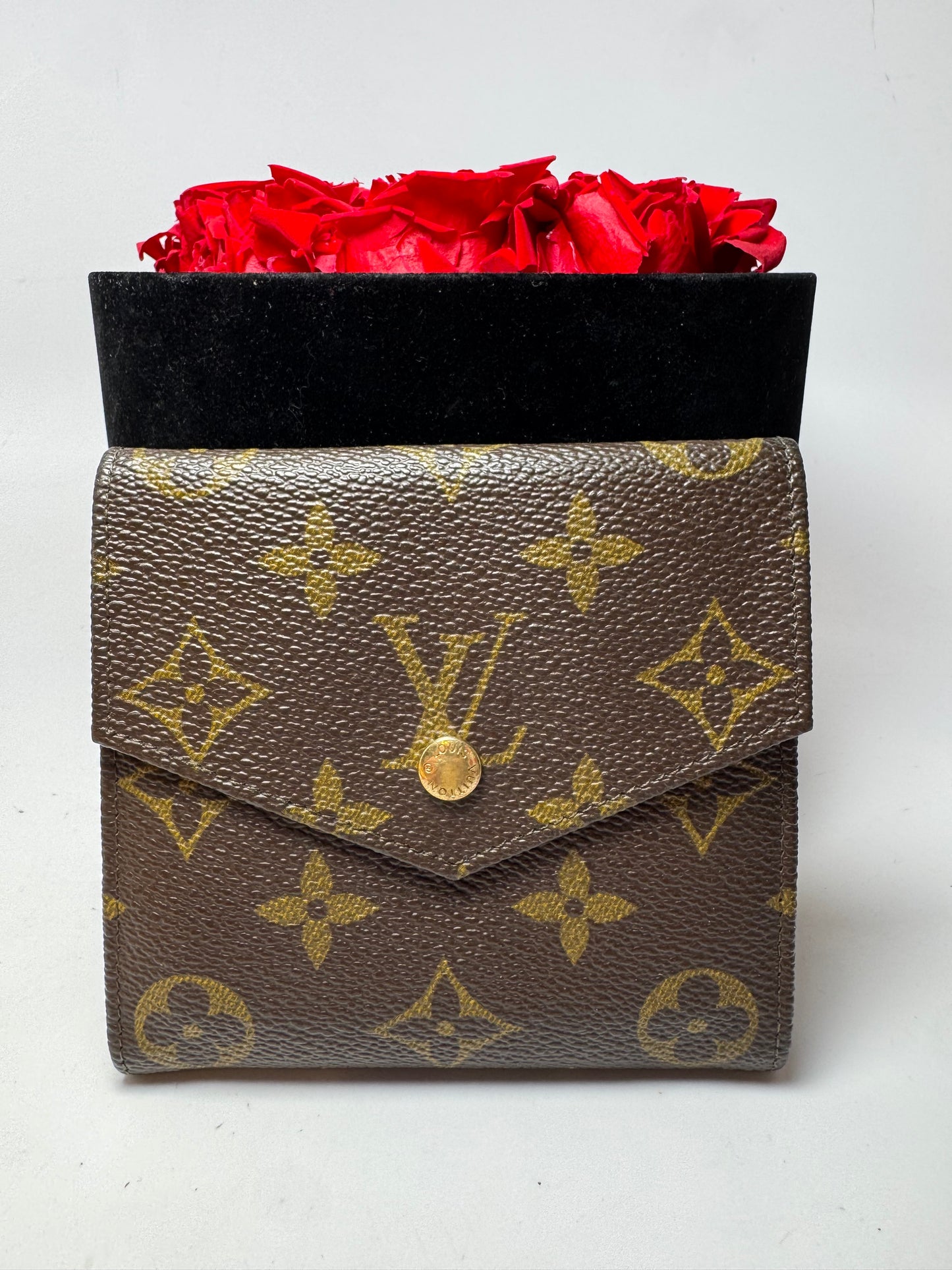 Louis Vuitton Elise Monogram Compact Wallet