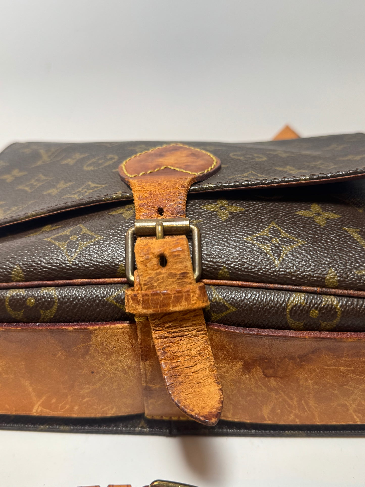 Louis Vuitton Cartouchière GM Monogram Crossbody (Vintage) Fair Condition