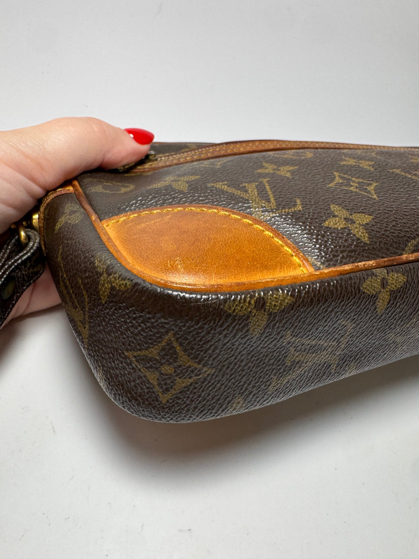 Louis Vuitton Marly Draggone Clutch/Wristlet in Monogram