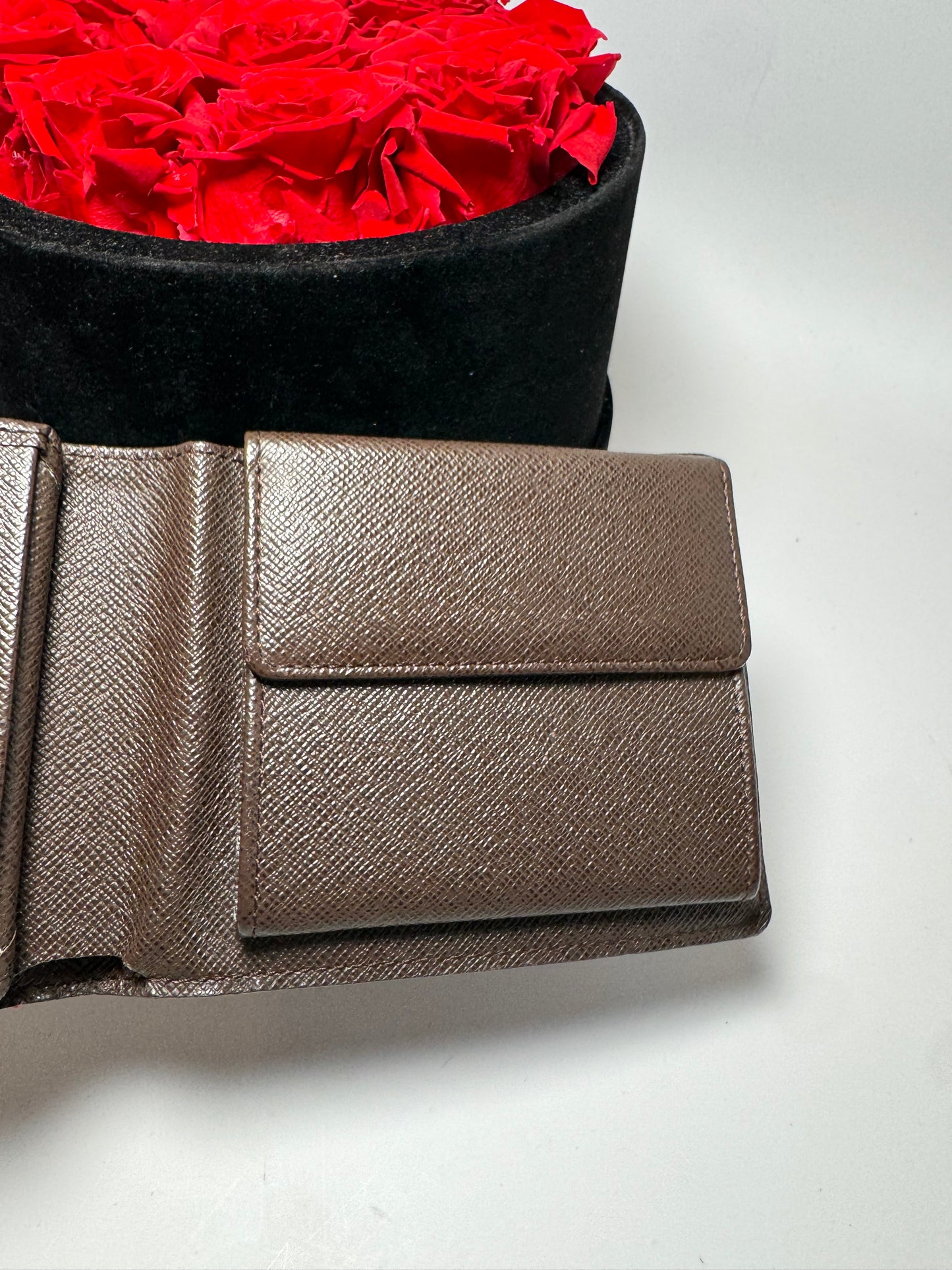Louis Vuitton Damier Ebene Florin Bifold Wallet (Unisex)