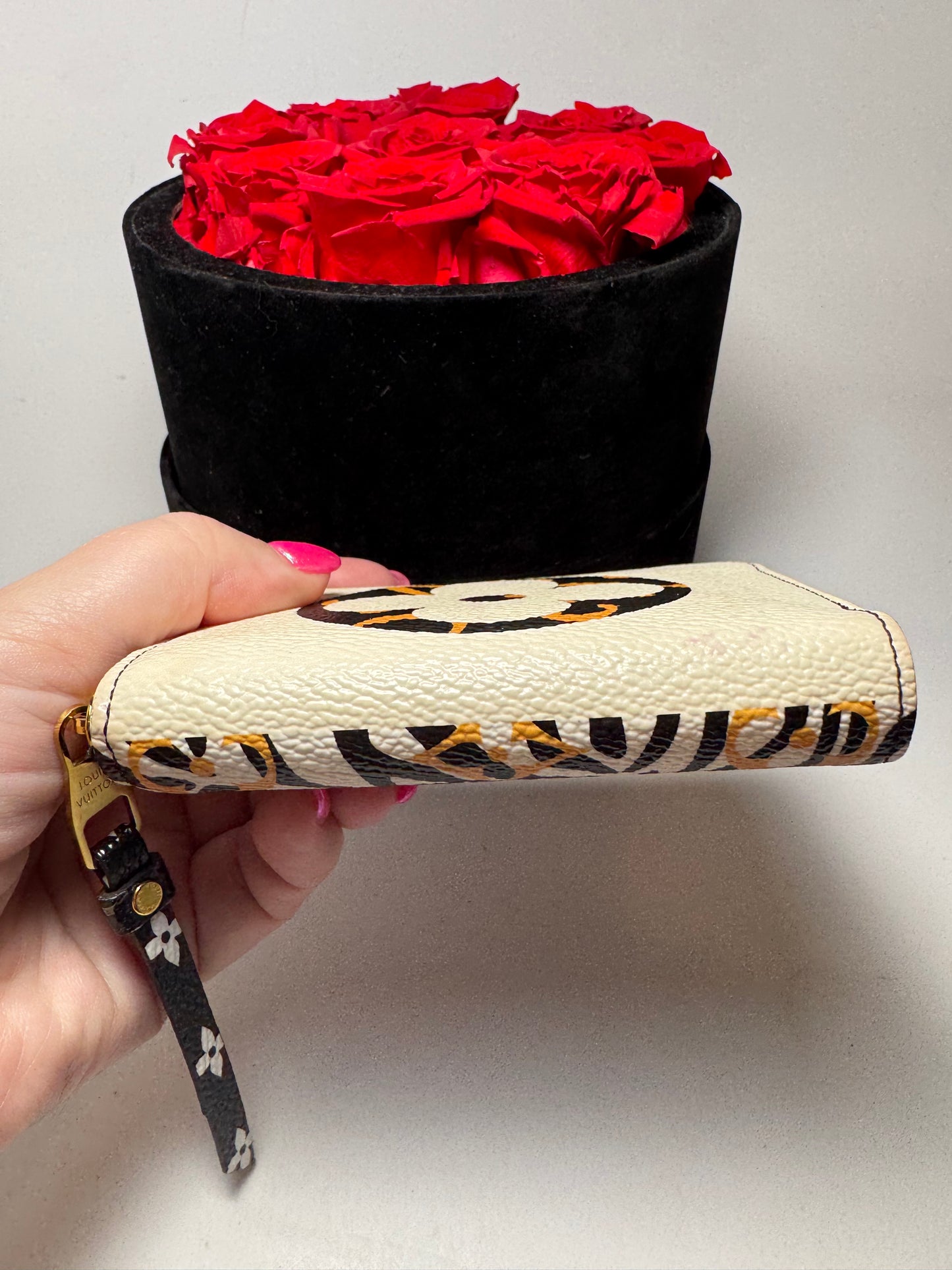 Louis Vuitton Monogram Giant Jungle Zippy Coin Purse Ivory Zebra Print