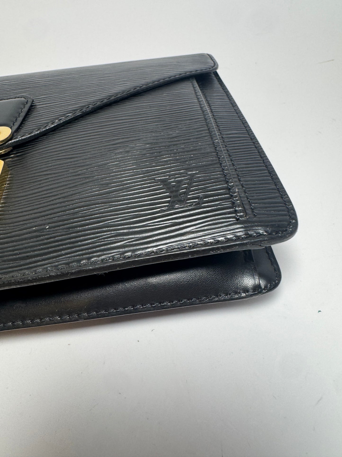 Louis Vuitton Black Epi Serie Draggone Clutch Bag